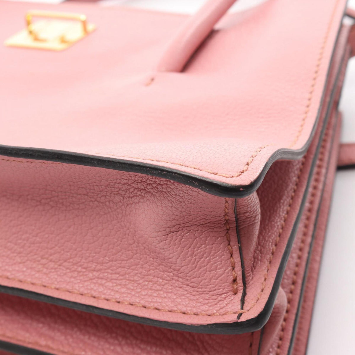 Miu Miu Pink Leather Handbag (Pre-Owned)