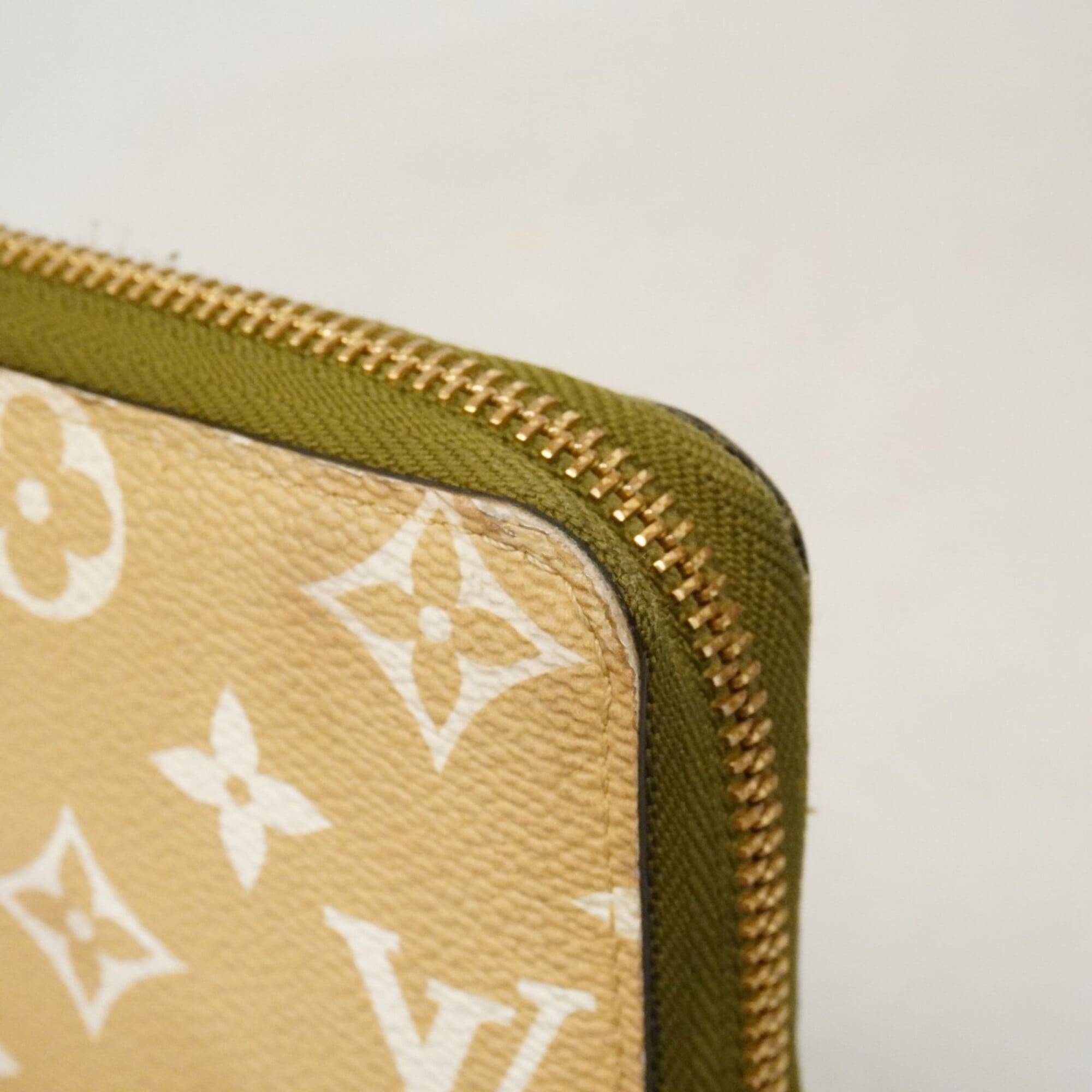 Louis Vuitton Khaki Long Wallet (Bi-Fold) (Pre-Owned)