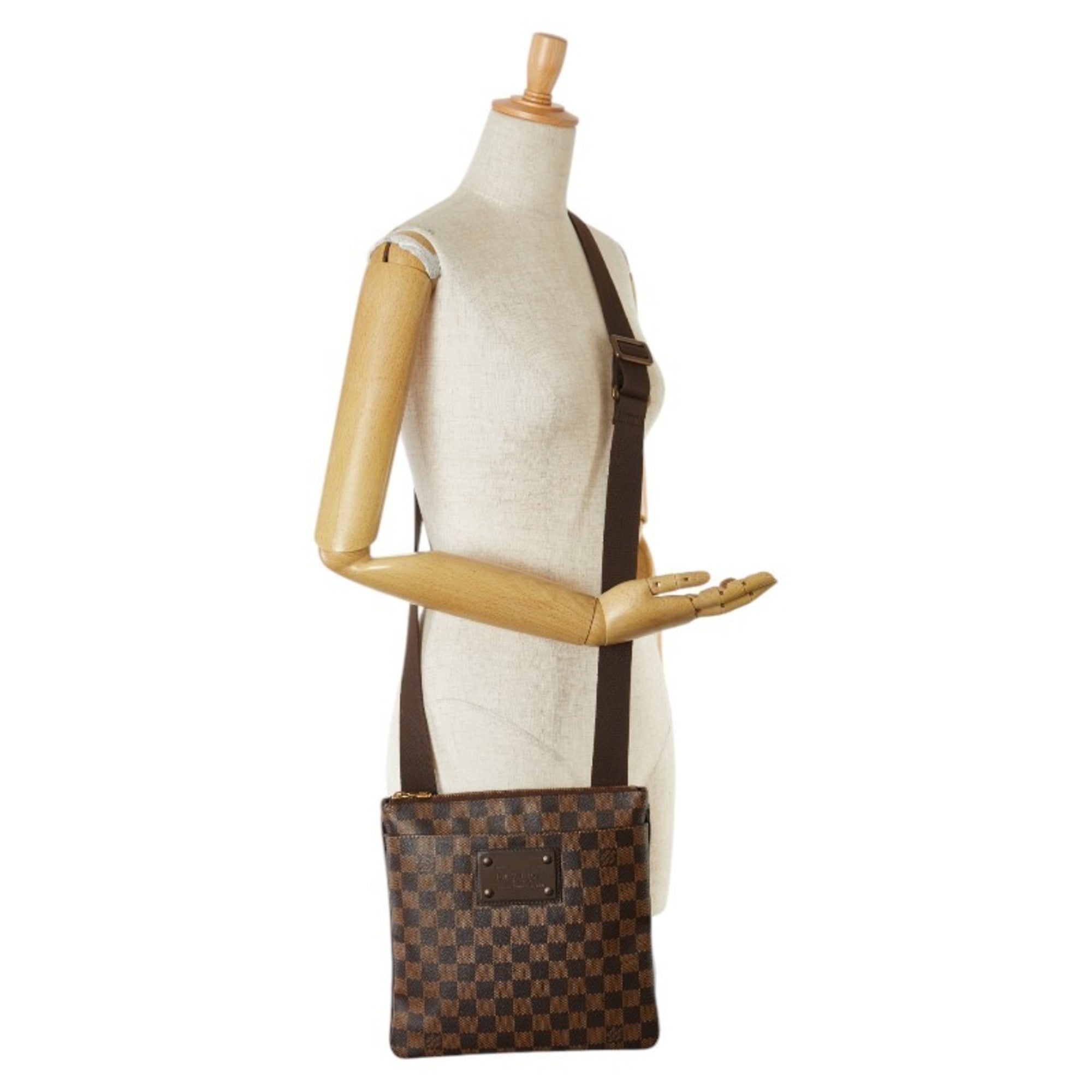 Louis Vuitton Brown Damier Canvas Pvc Leather Pochette Shoulder Bag (Pre-Owned)