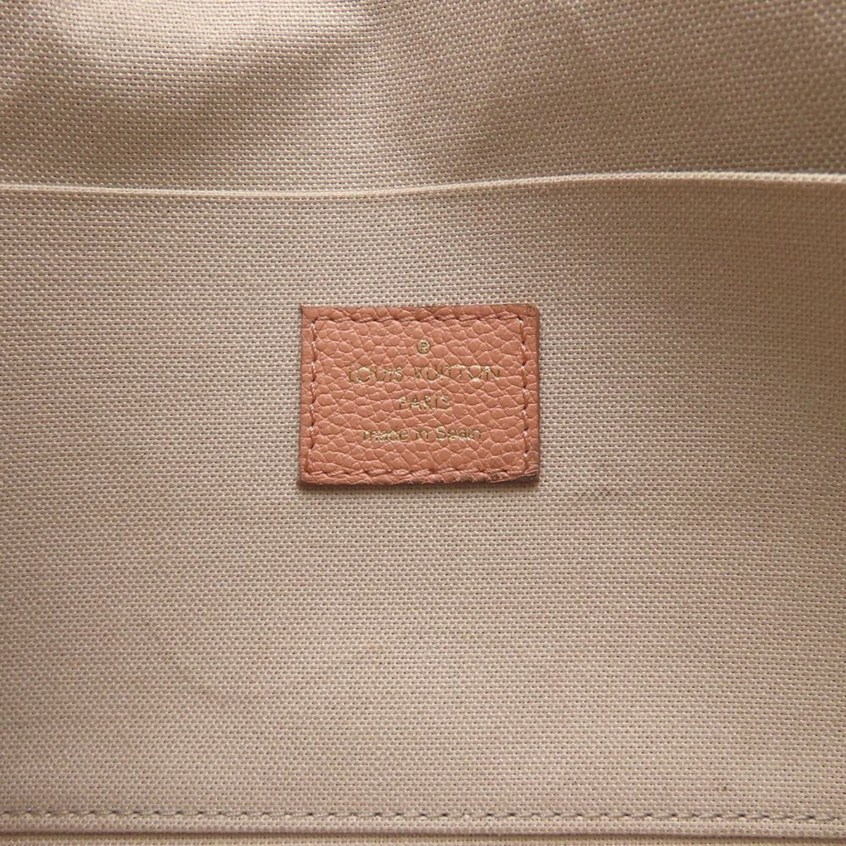 Louis Vuitton Leather Pochette Shoulder Bag (Pre-Owned)