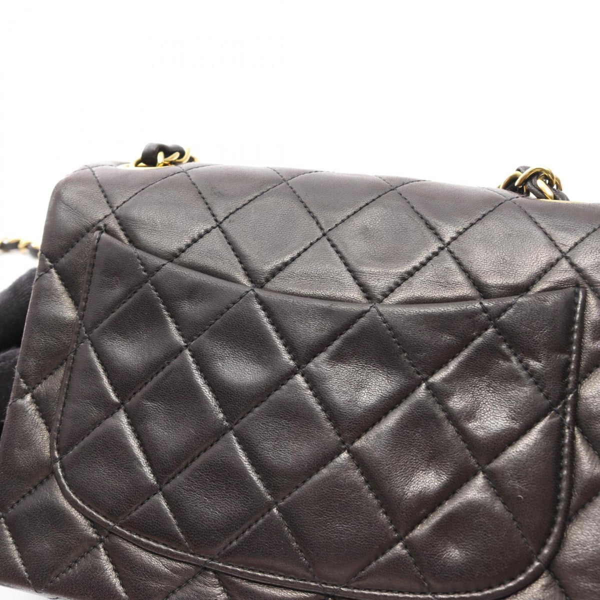 Chanel Black Leather Handbag Shoulder Bag (Pre-Owned)