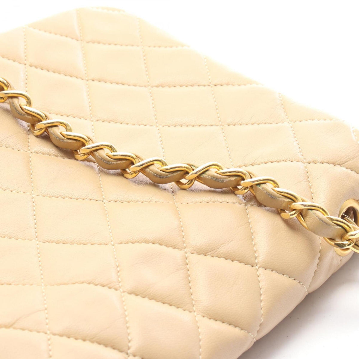 Chanel Matelasse Beige Leather Handbag Shoulder Bag (Pre-Owned)