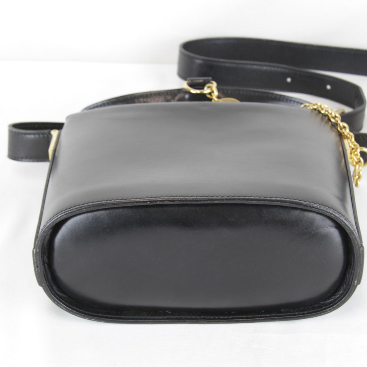 Celine Black Leather Shoulder Bag (Pre-Owned)