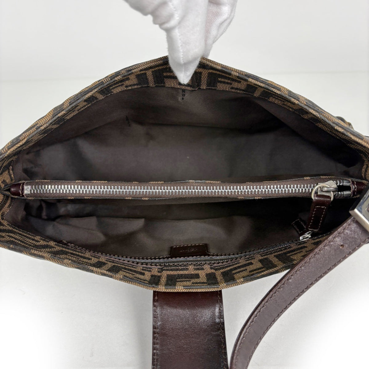Fendi Brown Canvas Leather Shoulder Bag (Pre-Owned)