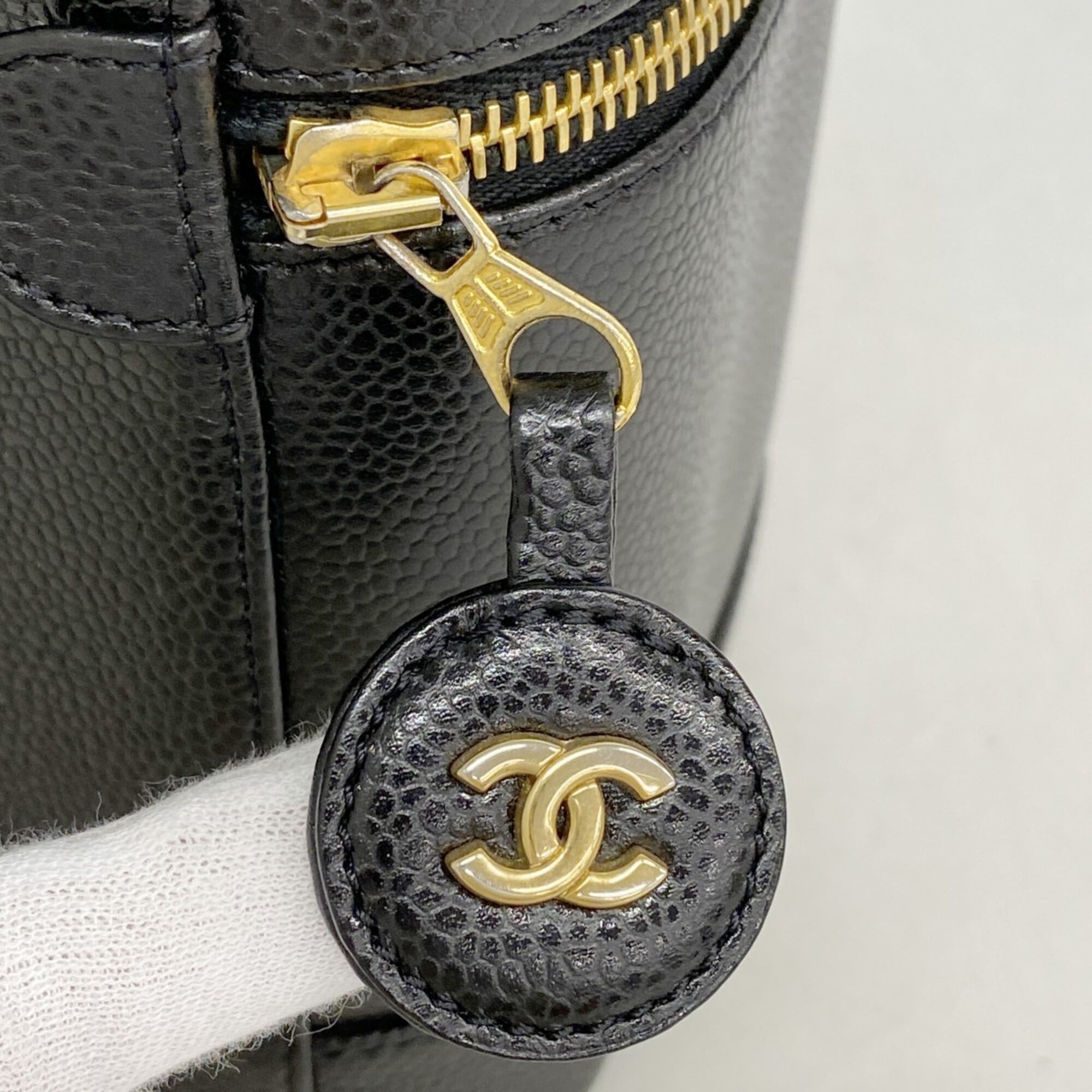 Chanel Black Grained Calfskin Vanity Bag (Pre-Owned)