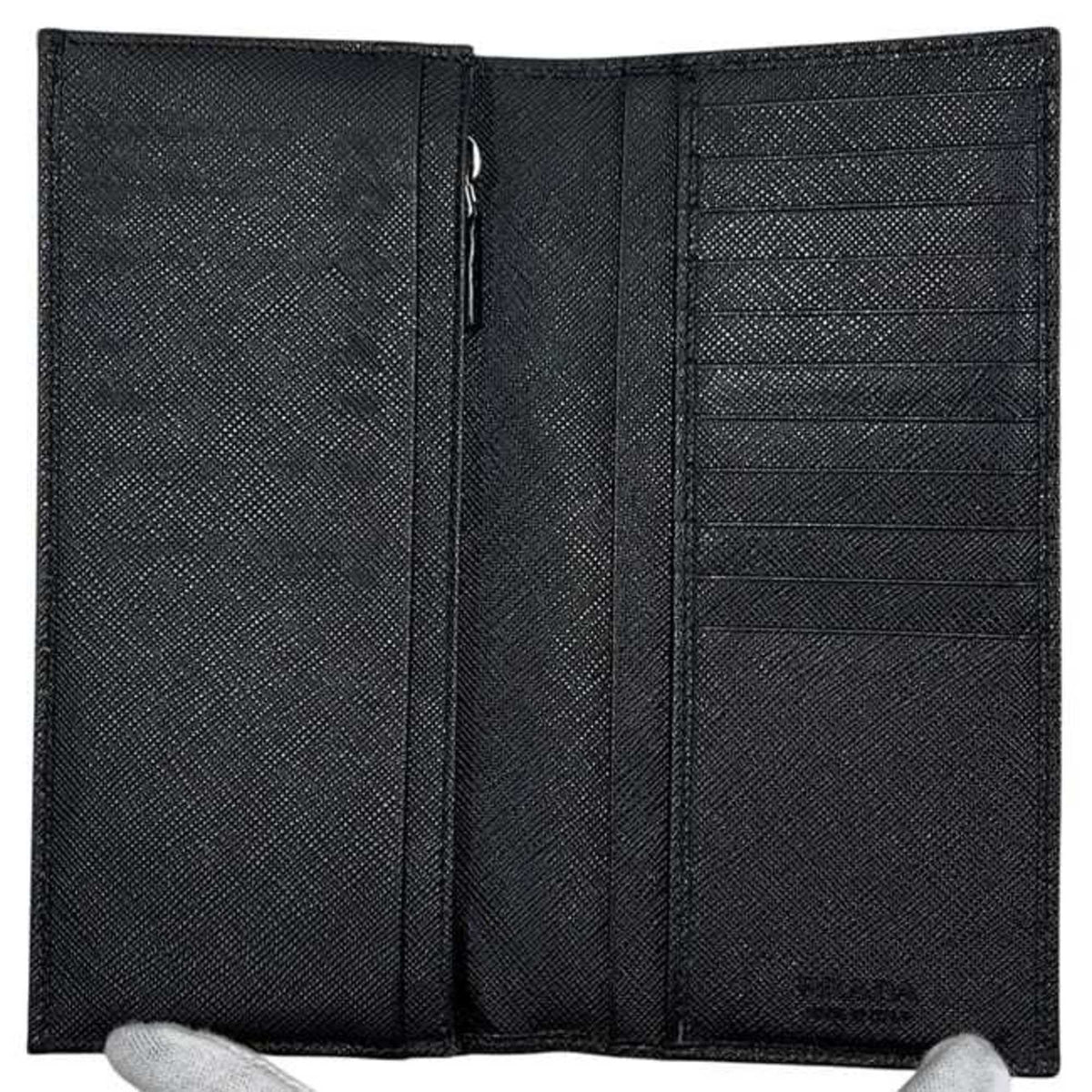 Prada Black Nero Saffiano Long Wallet (Bi-Fold) (Pre-Owned)
