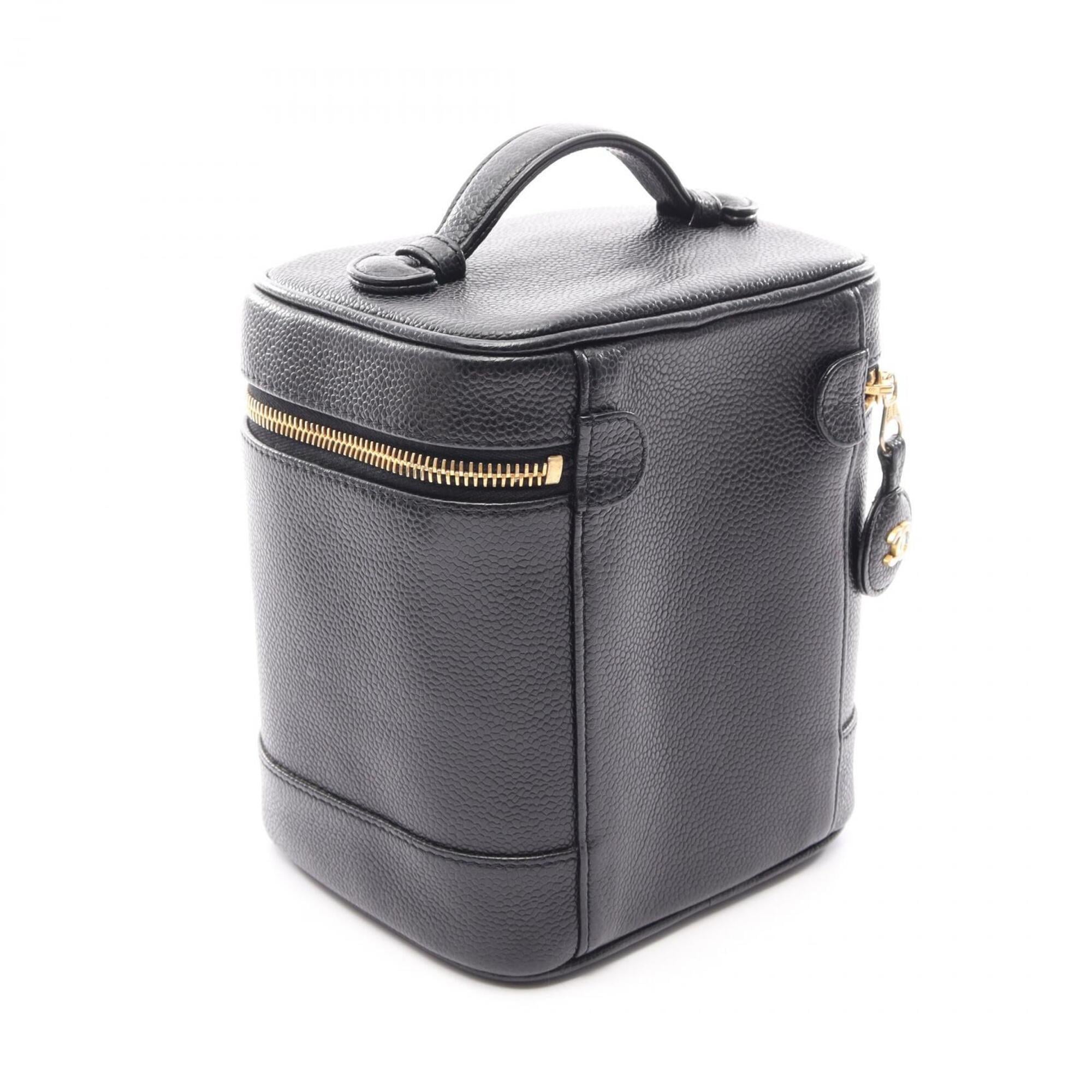 Chanel Black Grained Calfskin Handbag (Pre-Owned)