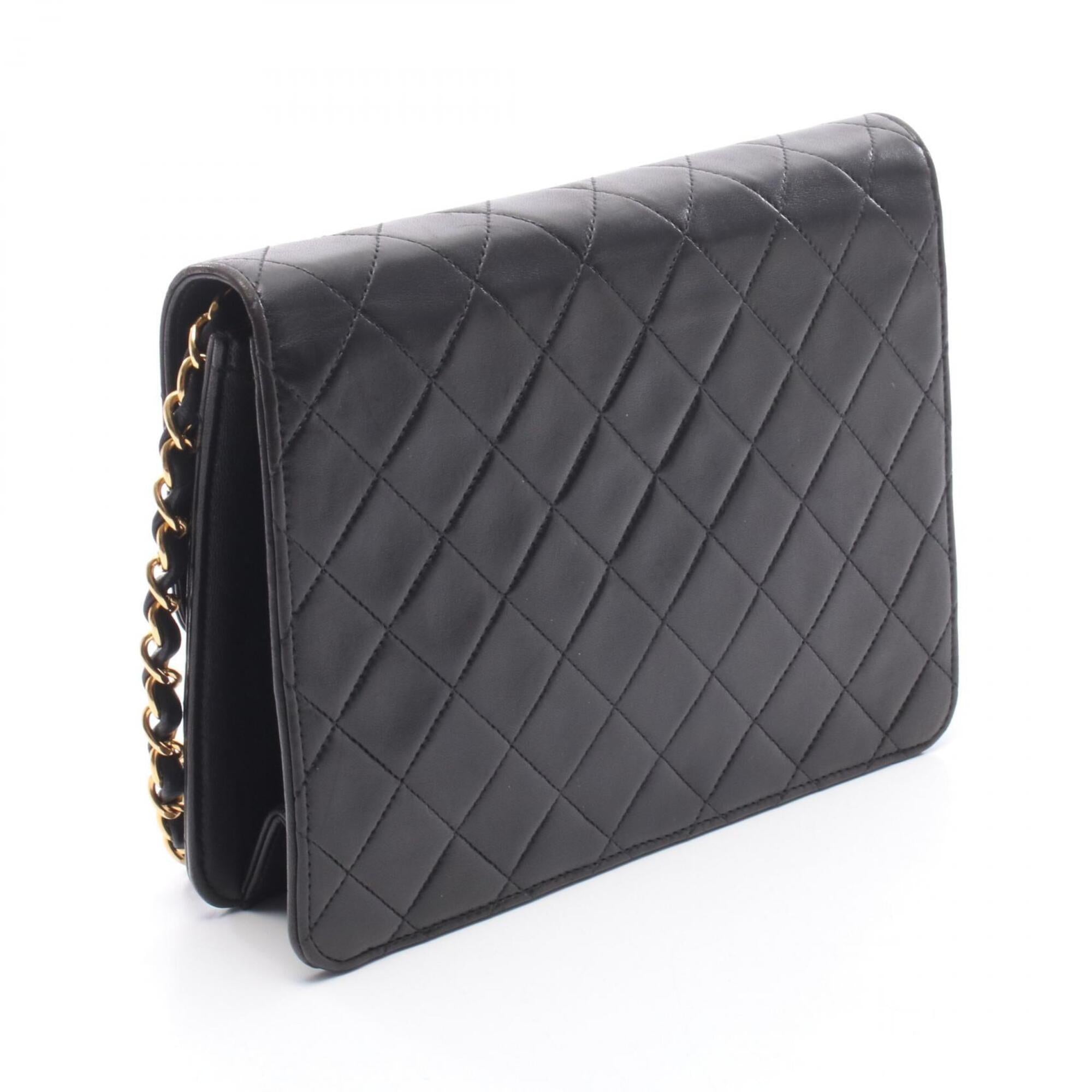 Chanel Black Leather Handbag Shoulder Bag (Pre-Owned)