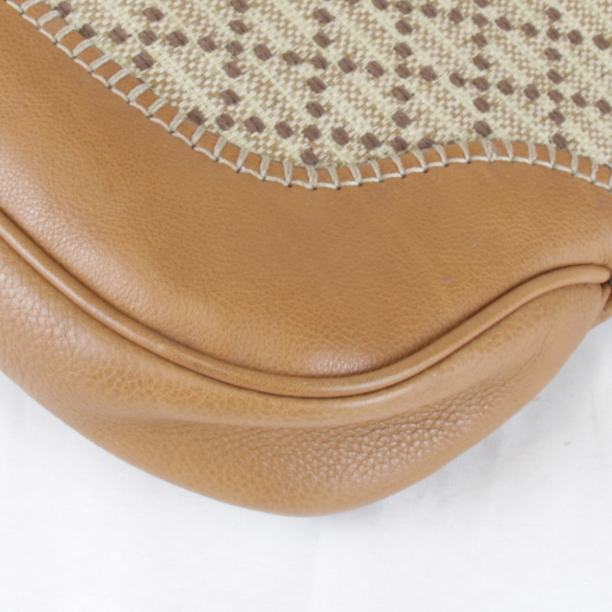 Gucci Diamante Beige Canvas Leather Shoulder Bag (Pre-Owned)