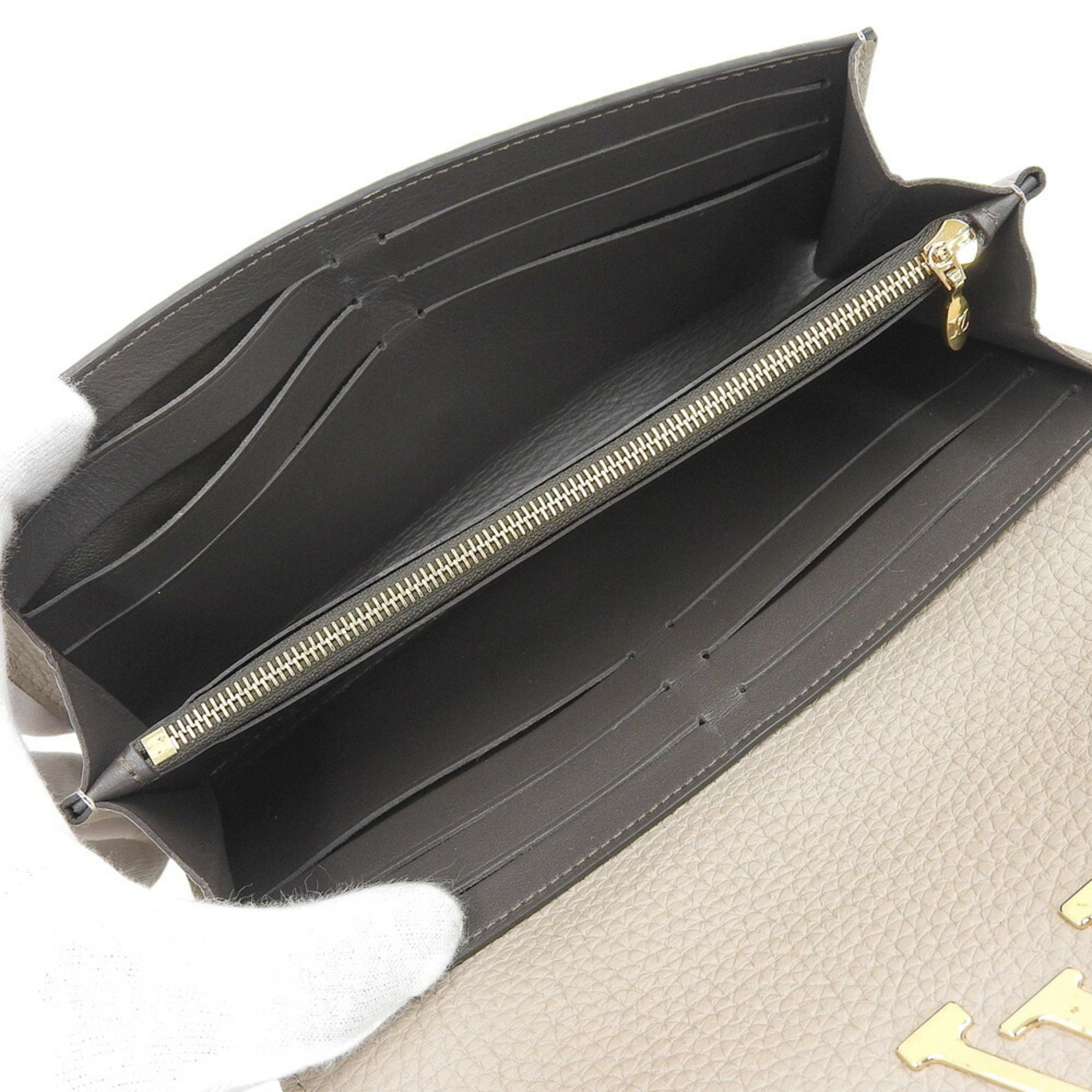 Louis Vuitton Beige Leather Long Wallet (Bi-Fold) (Pre-Owned)
