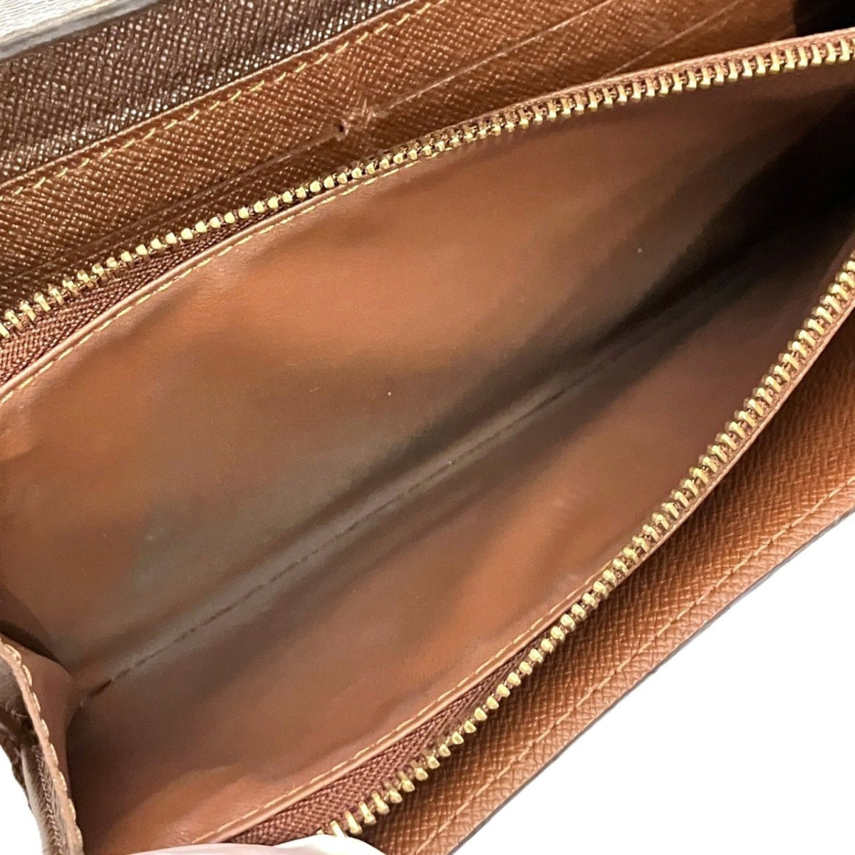 Louis Vuitton Monogram Brown Monogram Long Wallet (Bi-Fold) (Pre-Owned)