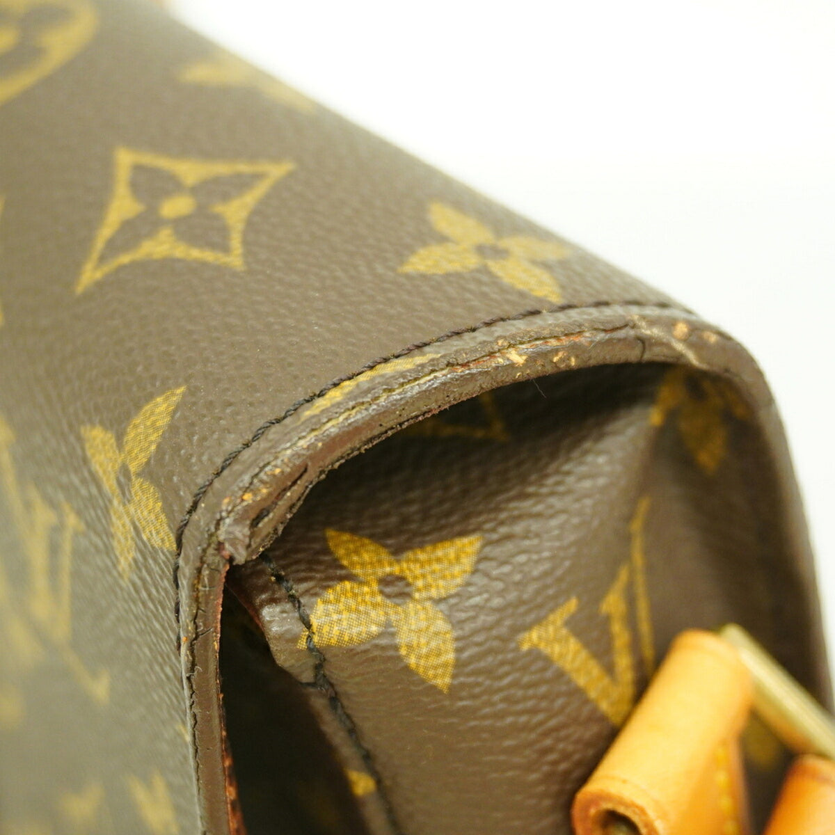 Louis Vuitton Brown Shoulder Bag (Pre-Owned)