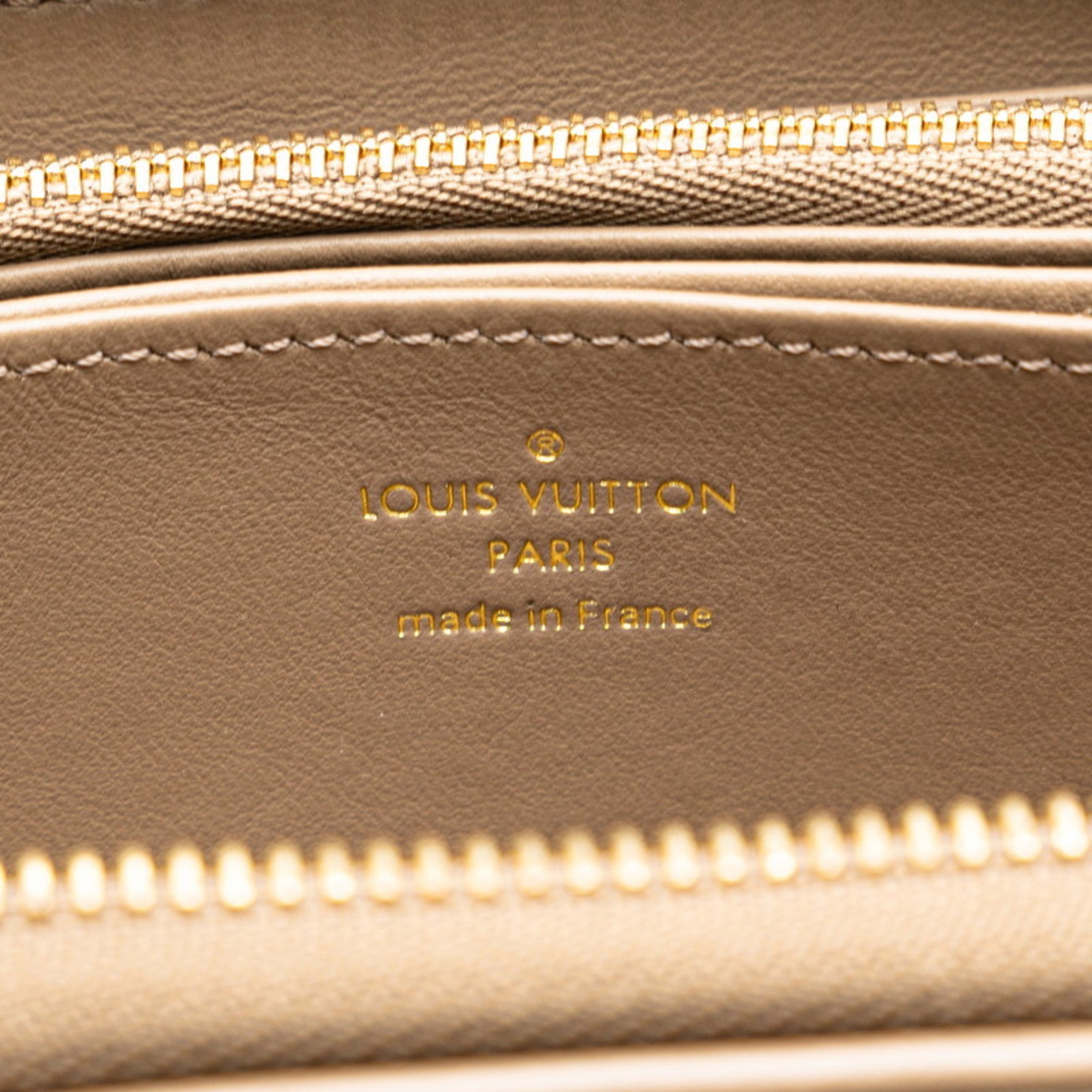 Louis Vuitton Beige Taupe Leather Coin Purse/Coin Case (Pre-Owned)