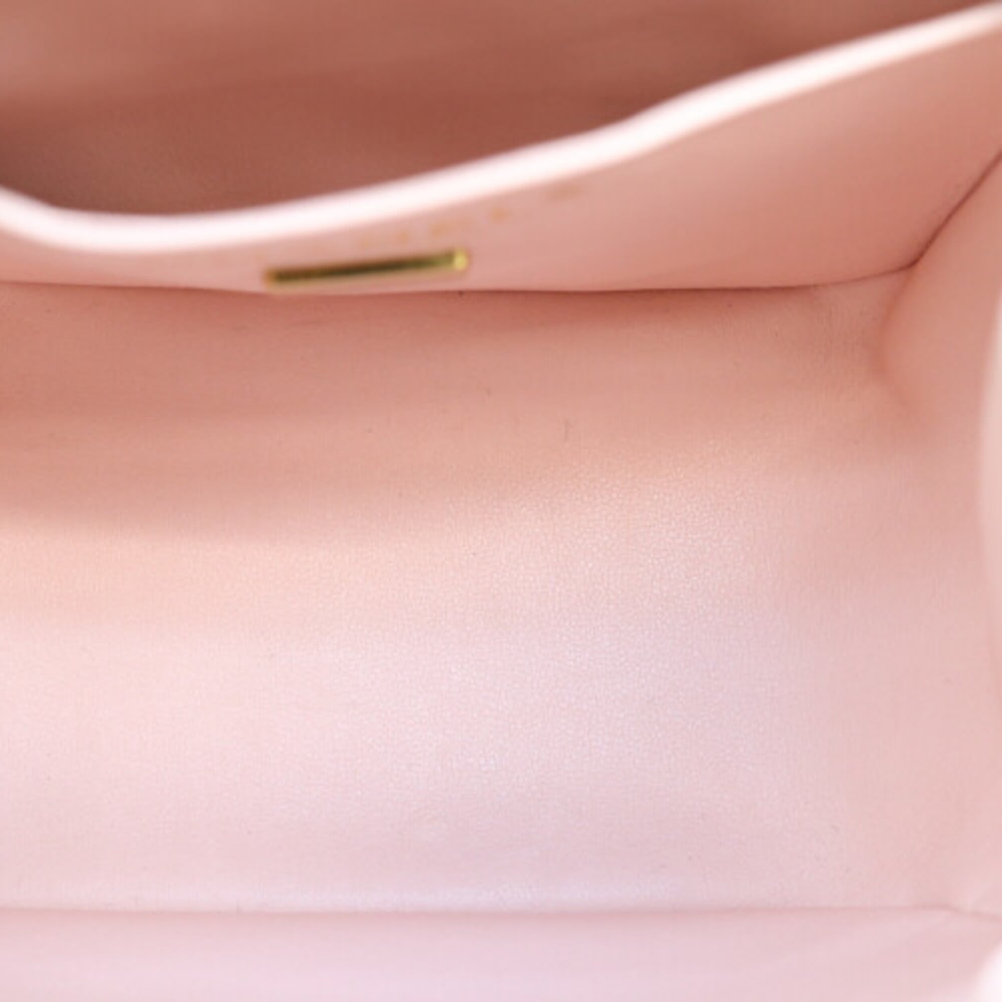 Chanel Pink Grained Calfskin Shoulder Bag (Pre-Owned)