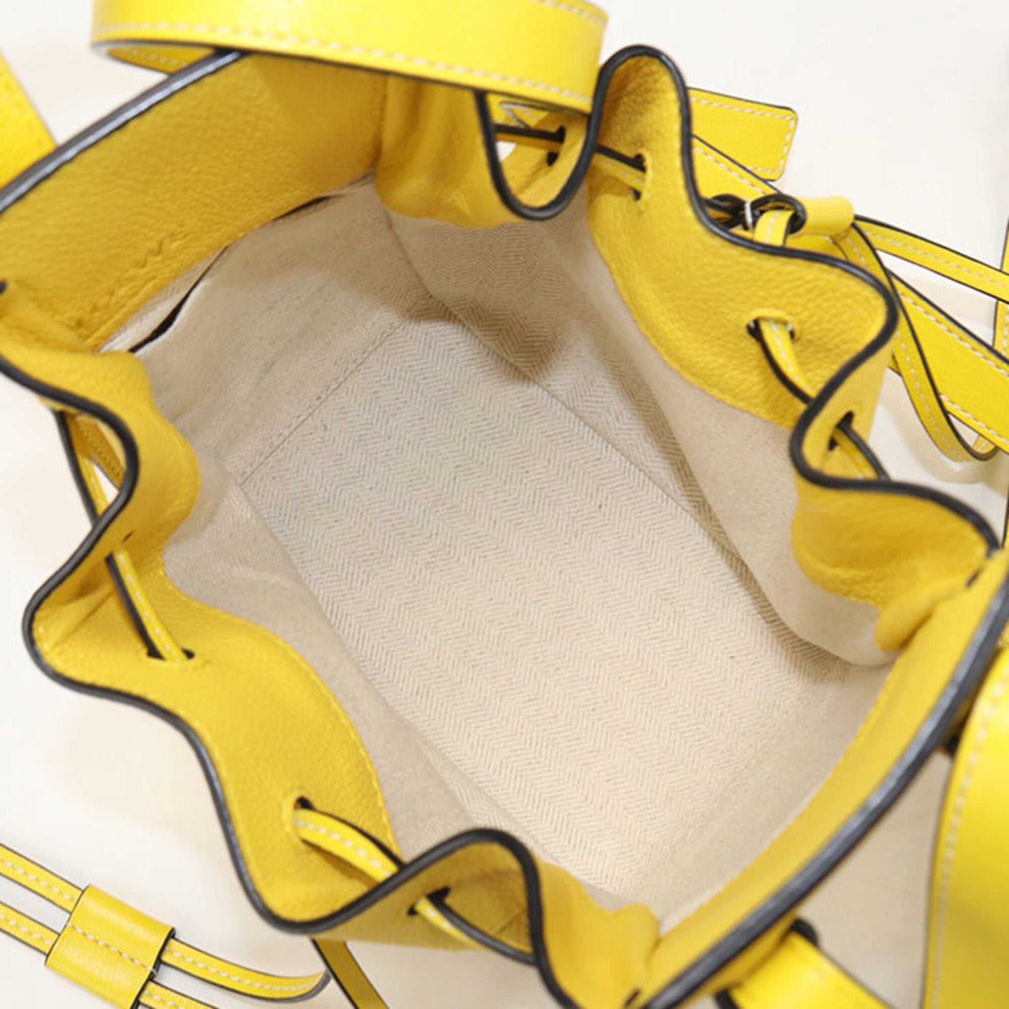 Loewe Yellow Leather Handbag (Pre-Owned)