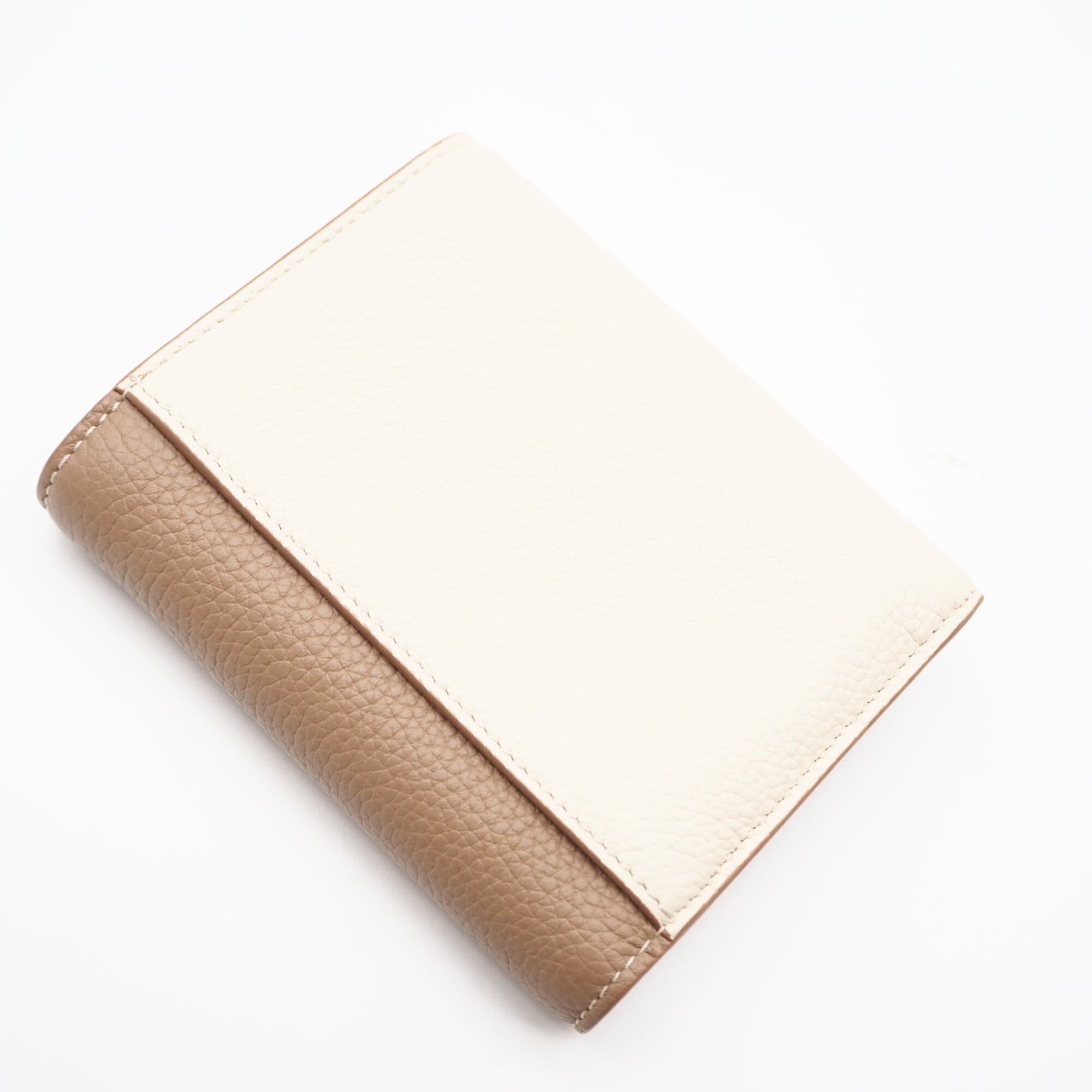Burberry Beige Cream Leather Wallet (Tri-Fold) (Pre-Owned)