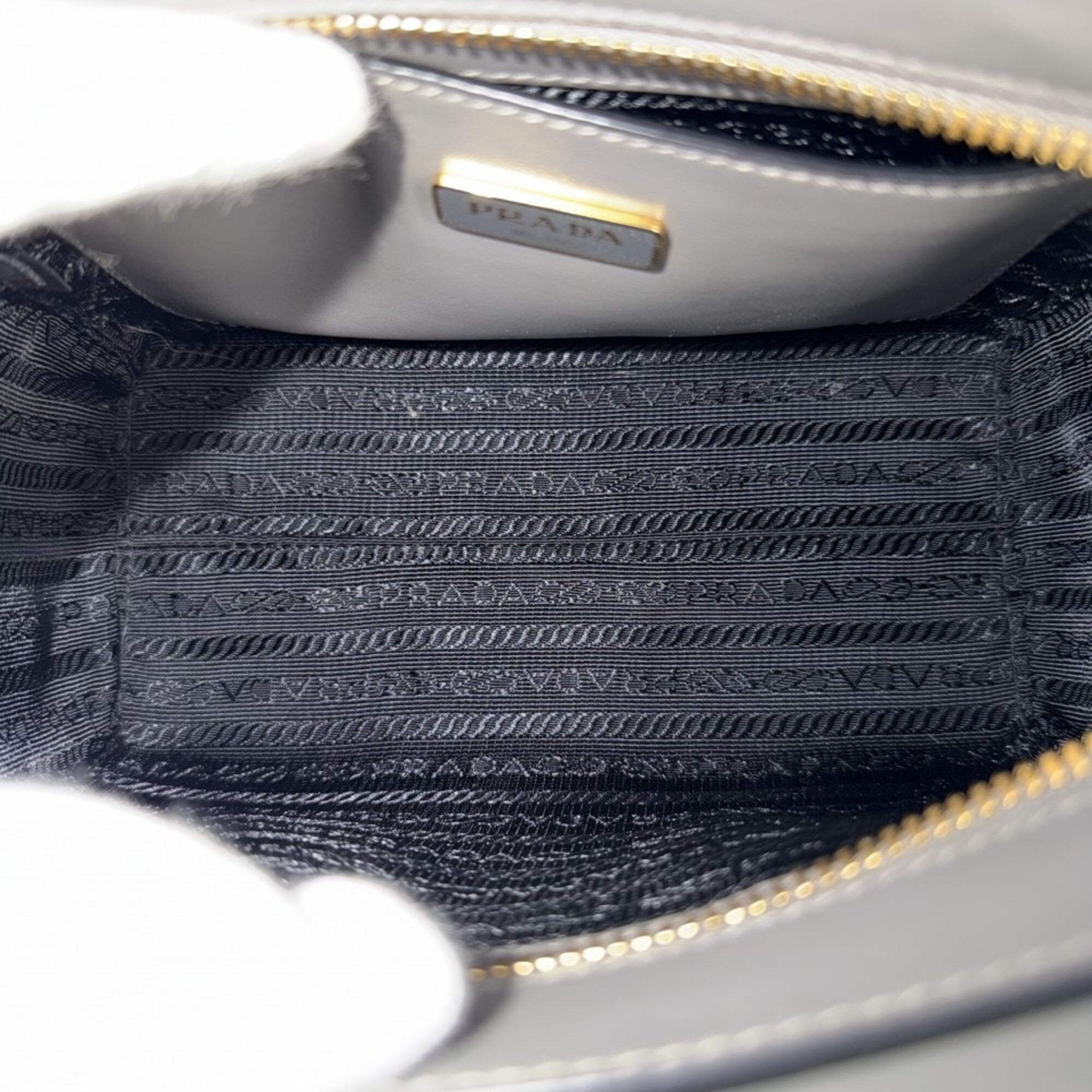 Prada Gray White Leather Handbag Shoulder Bag (Pre-Owned)