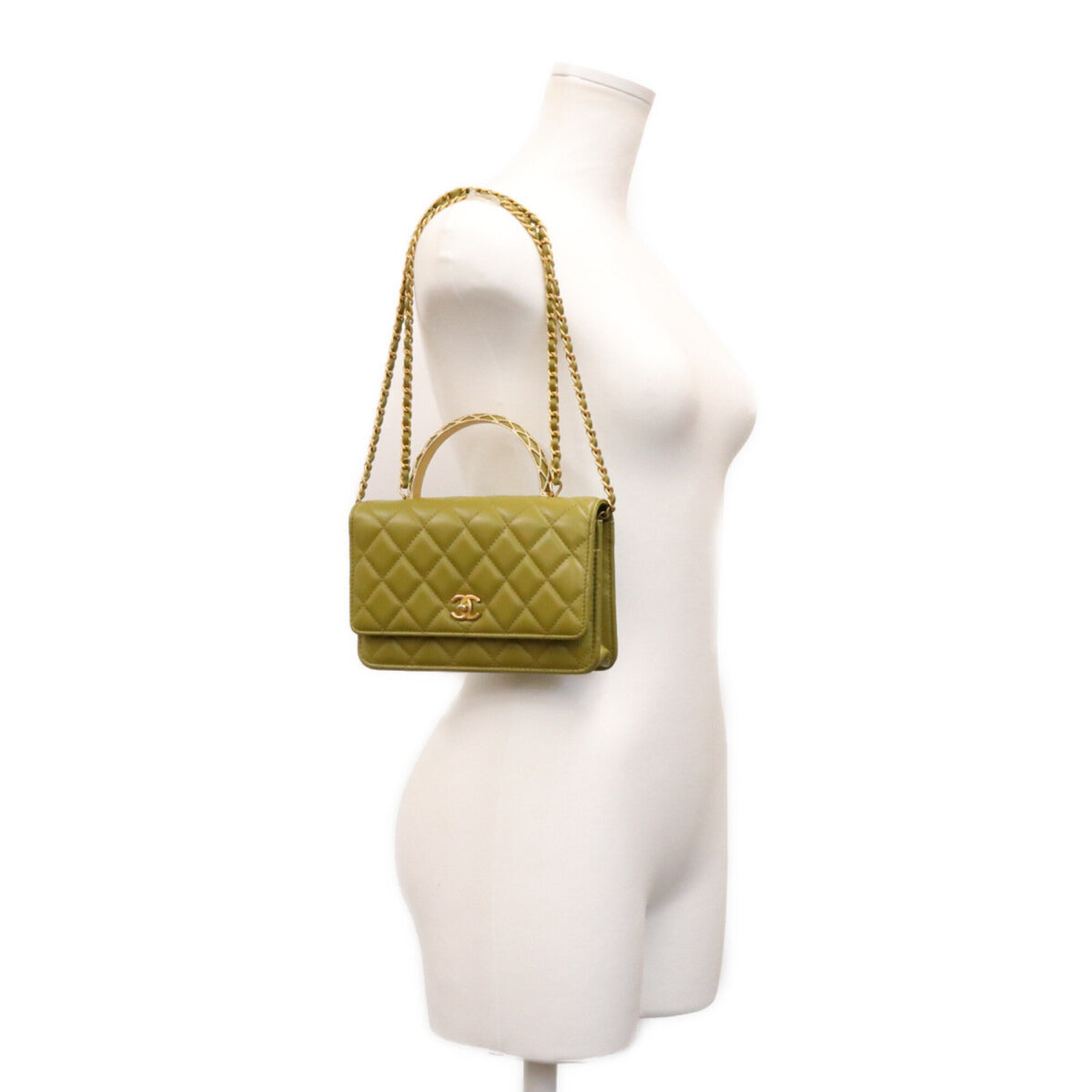 Chanel Khaki Leather Shoulder Bag (Pre-Owned)