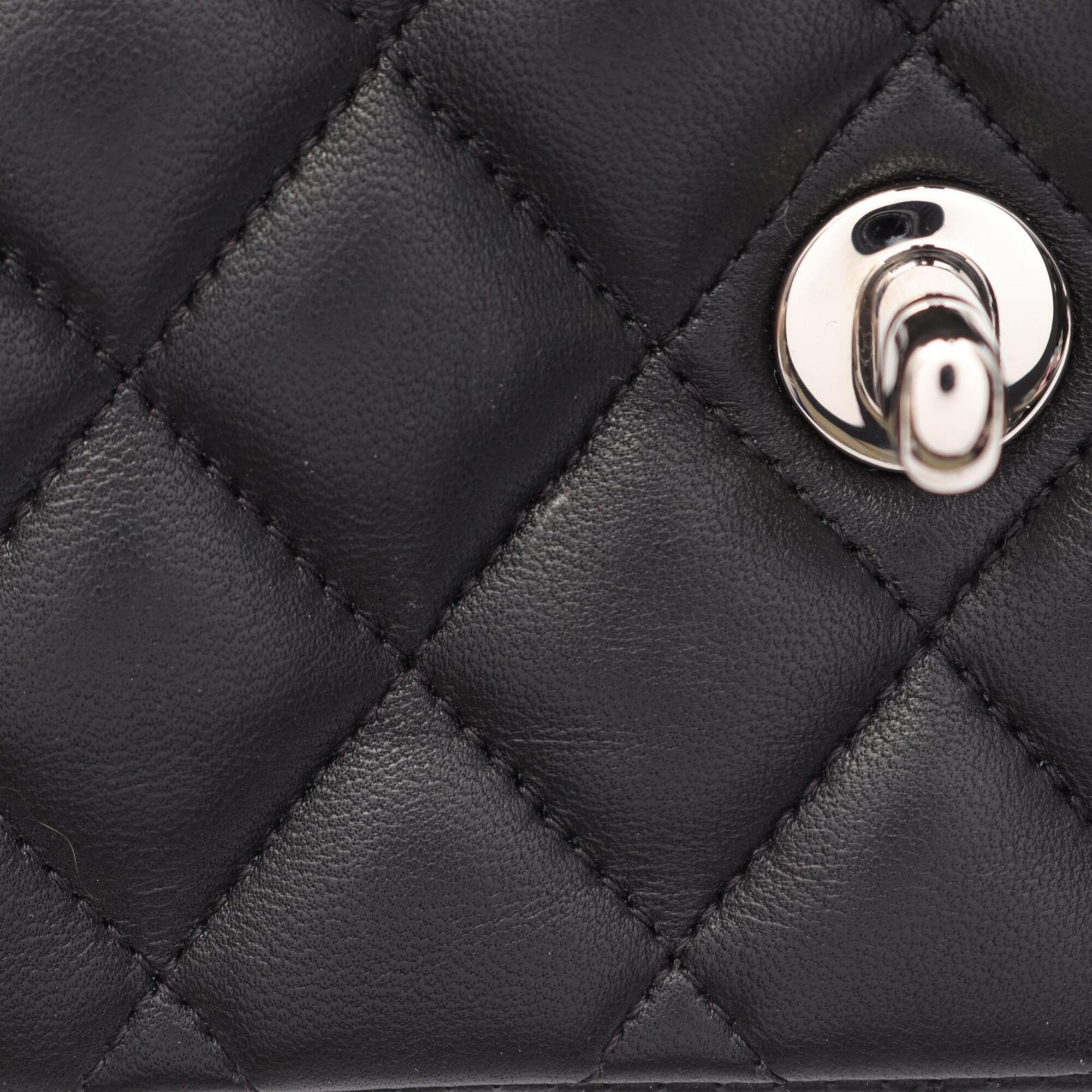 Chanel Black Leather Handbag Shoulder Bag (Pre-Owned)
