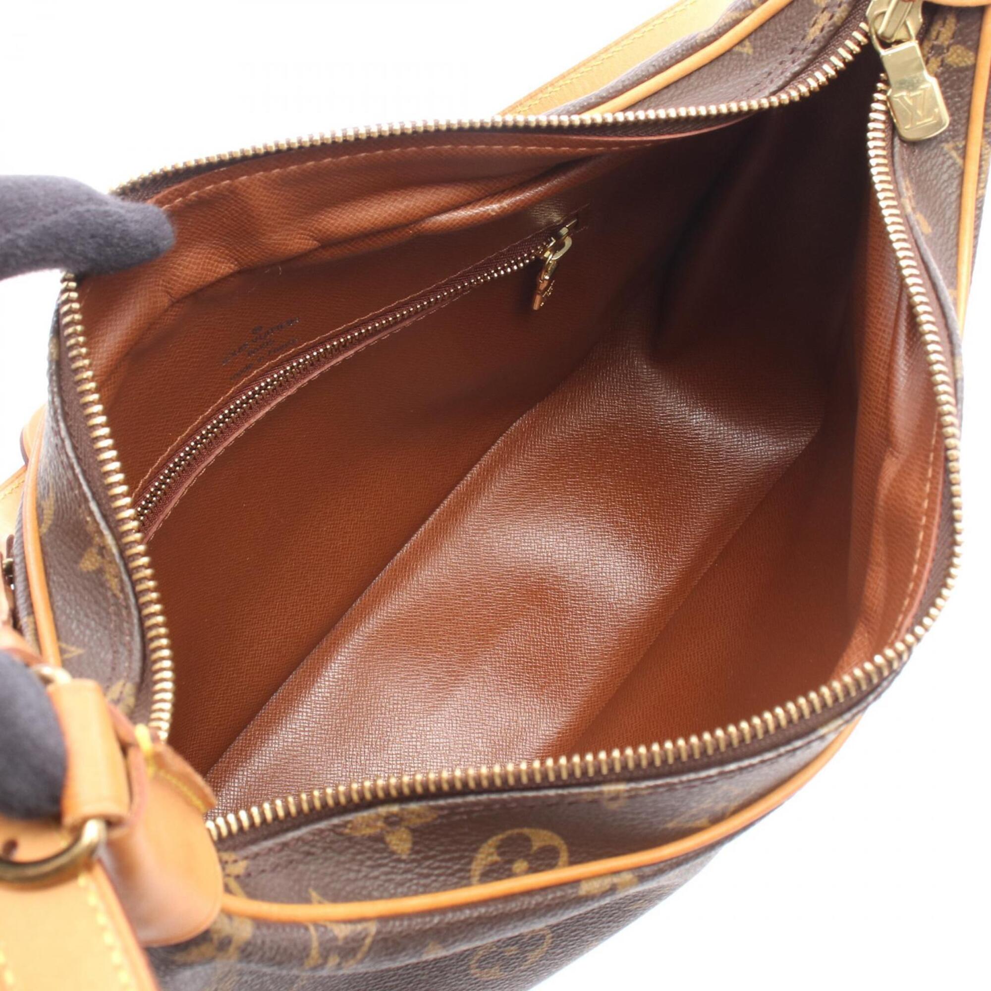Louis Vuitton Brown Coated Canvas Pvc Monogram Leather Handbag Shoulder Bag (Pre-Owned)