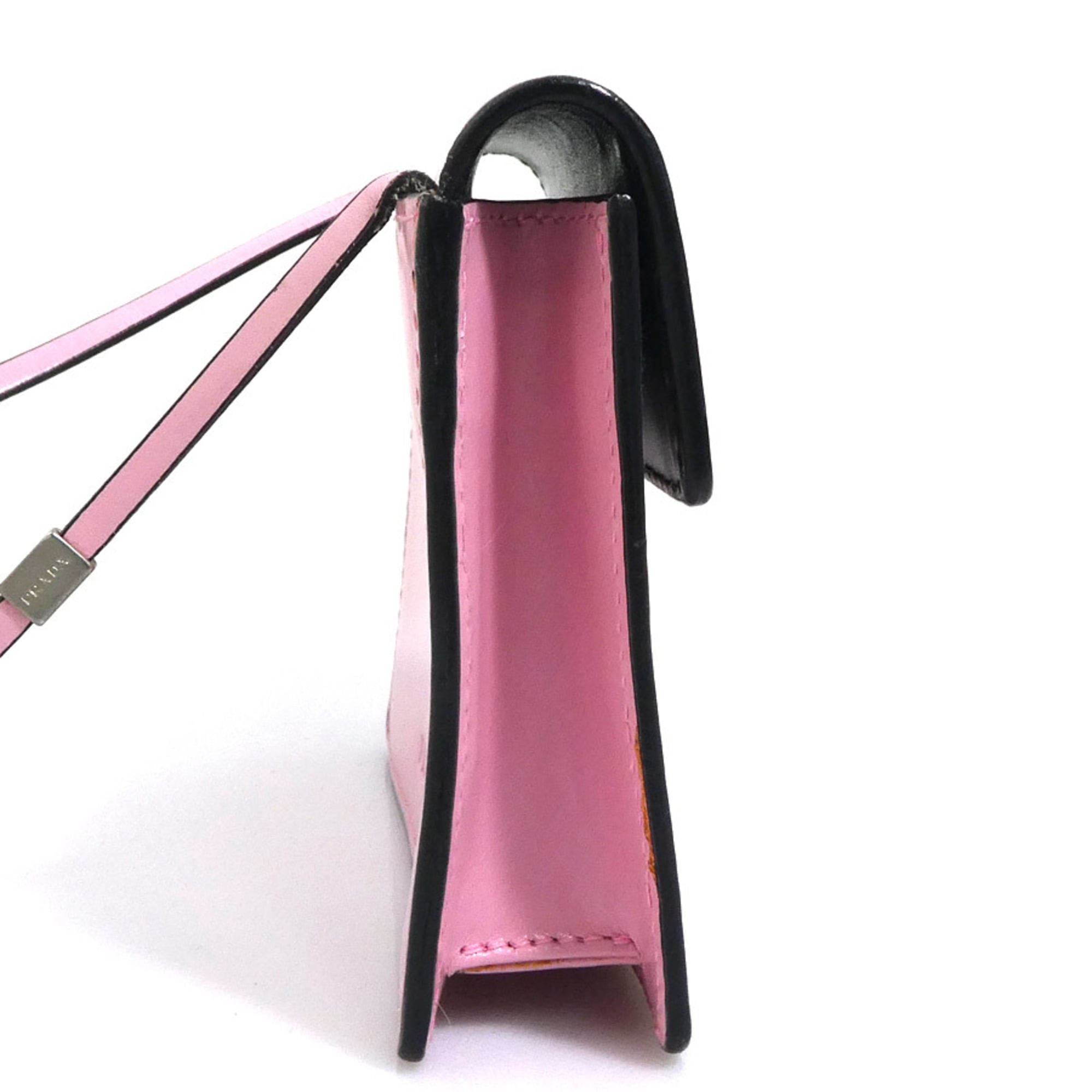 Prada Pink Leather Pochette (Pre-Owned)