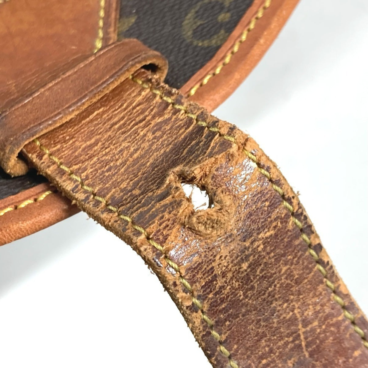 Louis Vuitton Brown Monogram Canvas Handbag Shoulder Bag (Pre-Owned)