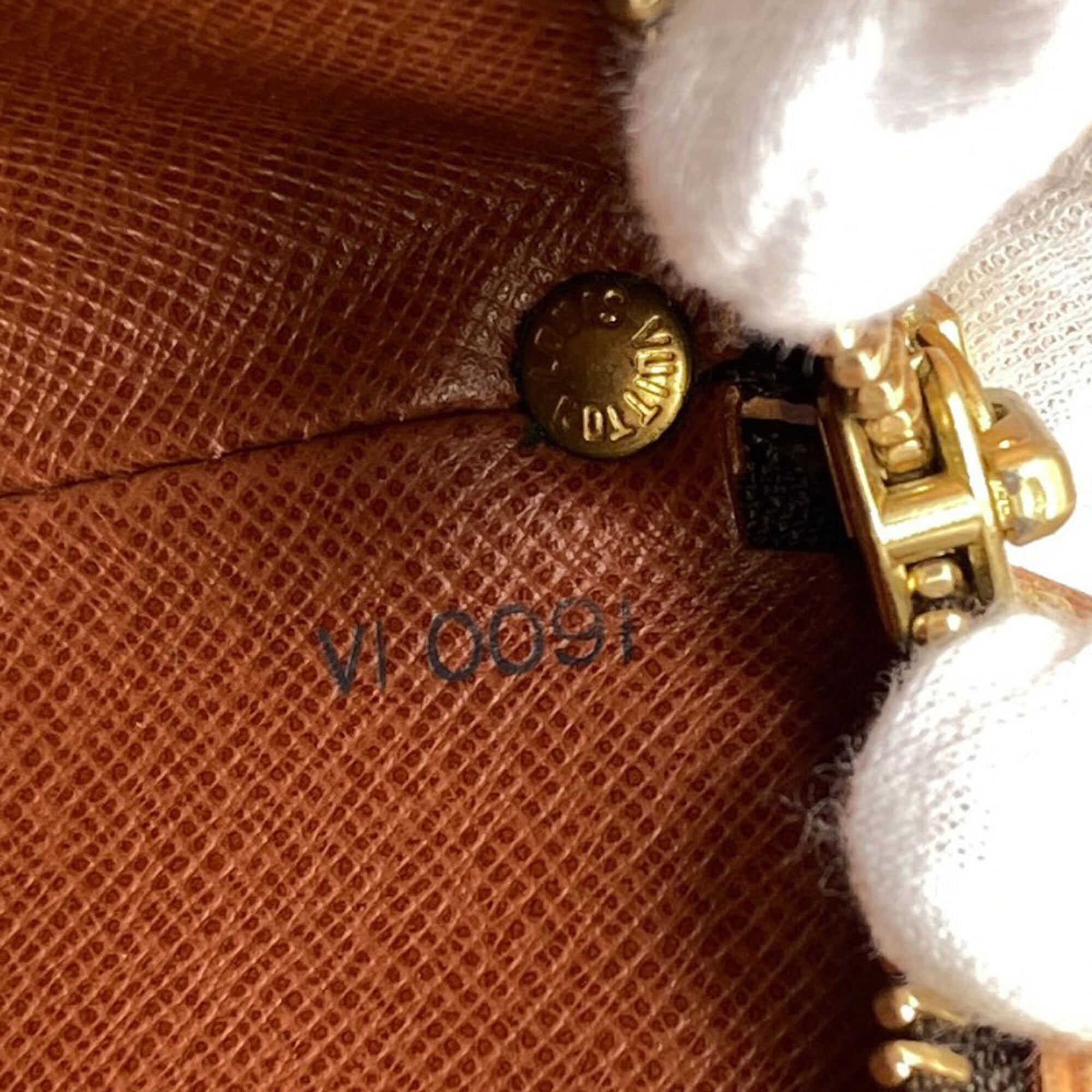 Louis Vuitton Monogram Monogram Canvas Shoulder Bag (Pre-Owned)