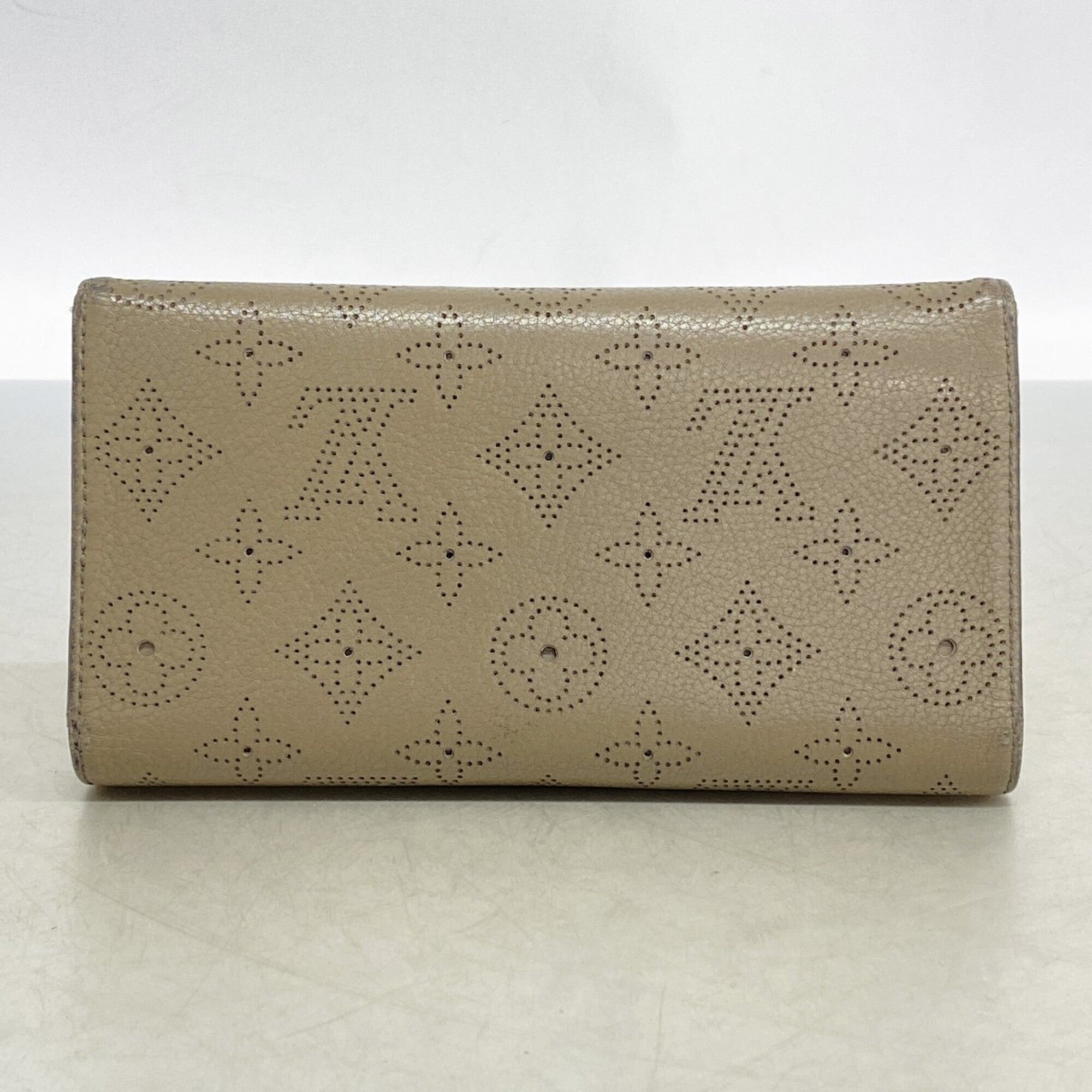 Louis Vuitton Taupe Long Wallet (Bi-Fold) (Pre-Owned)