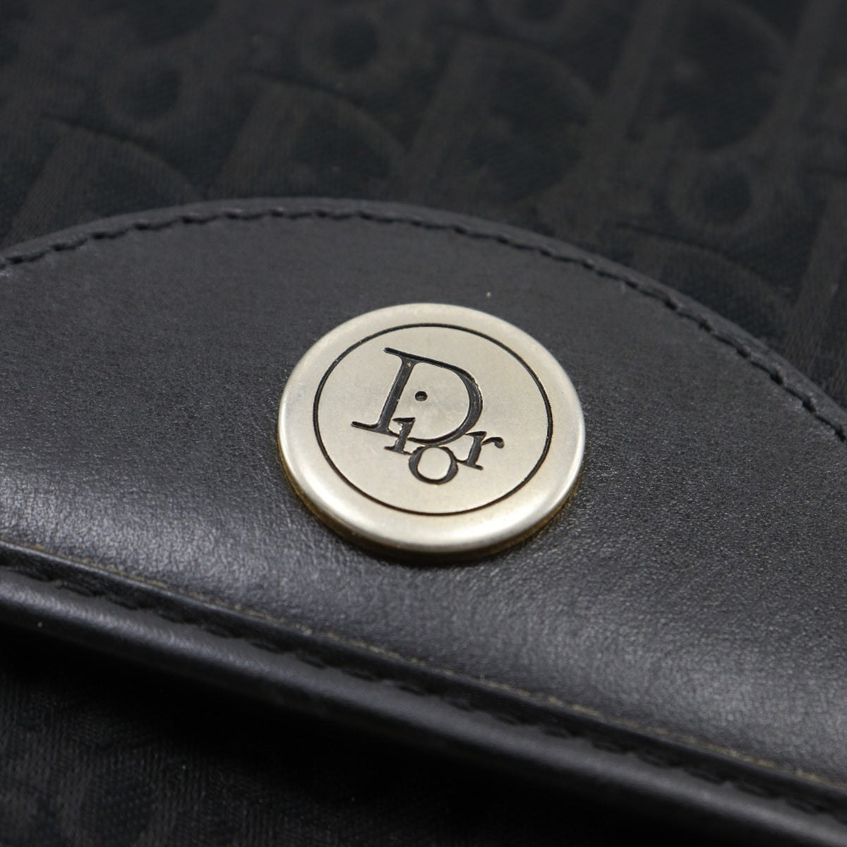 Christian Dior Black Canvas Shoulder Bag (Pre-Owned)