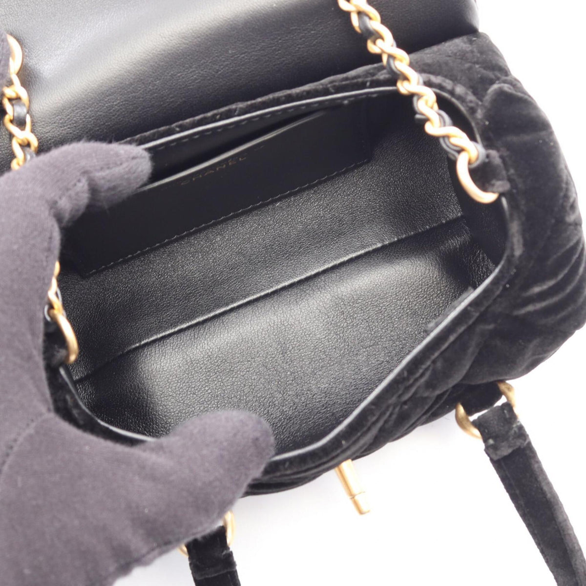 Chanel Matelasse Black Fabric Handbag Shoulder Bag (Pre-Owned)
