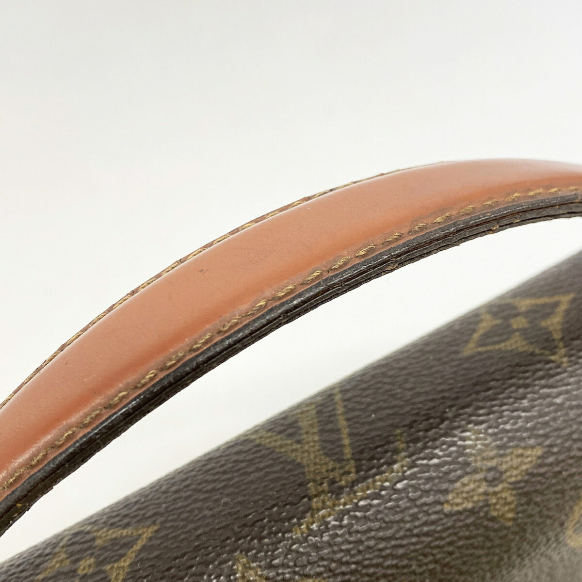 Louis Vuitton Brown Handbag (Pre-Owned)