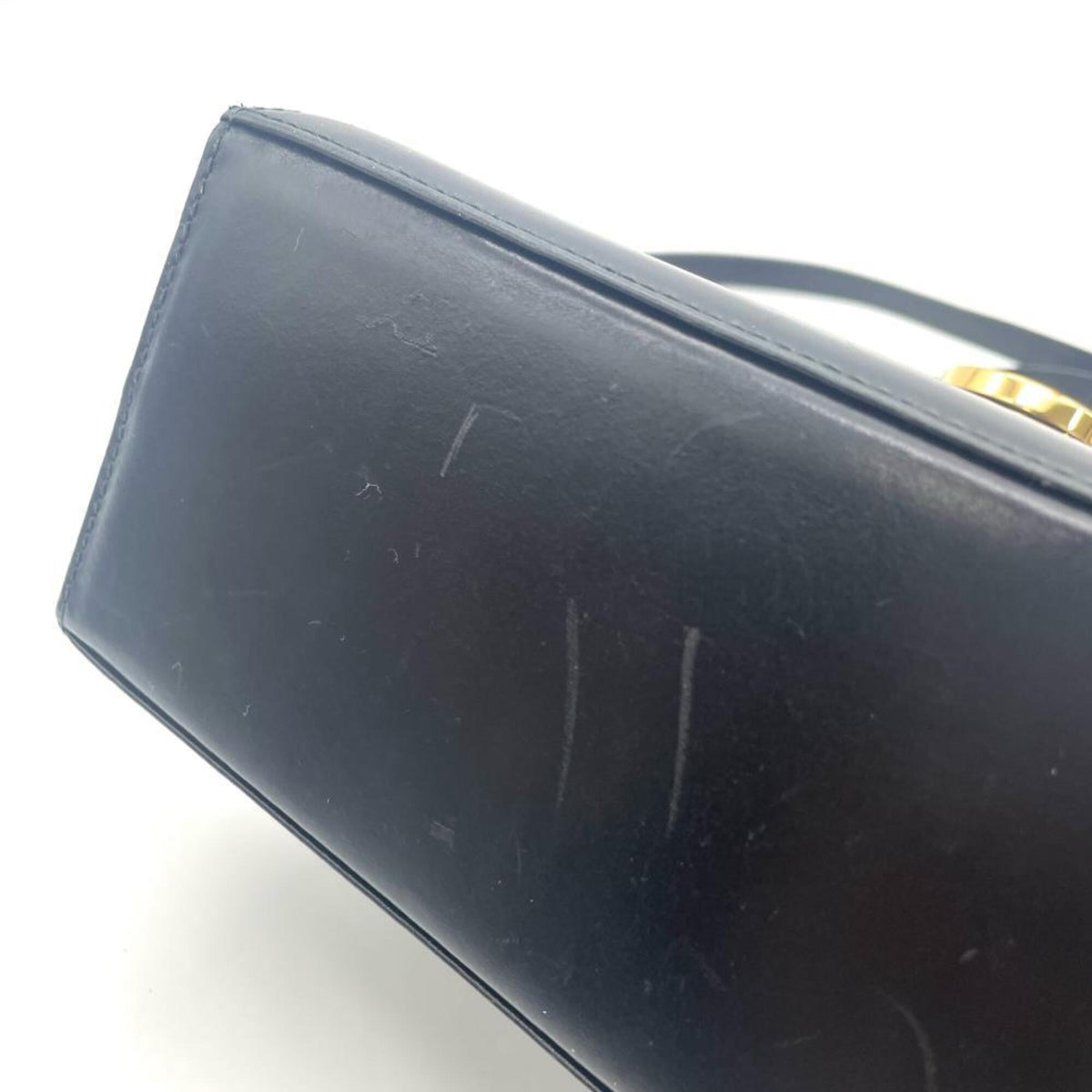 Salvatore Ferragamo Black Leather Handbag (Pre-Owned)