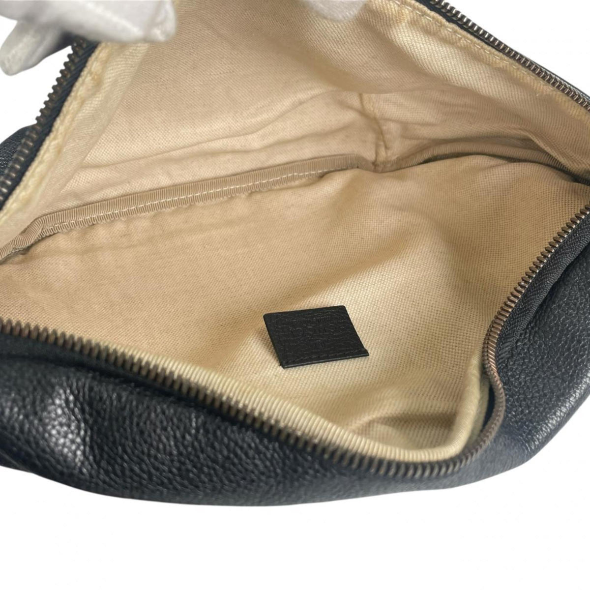 Gucci Black Leather Fanny Pack Sling Bag (Pre-Owned)