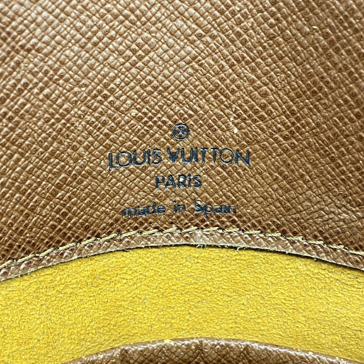 Louis Vuitton Brown Shoulder Bag (Pre-Owned)