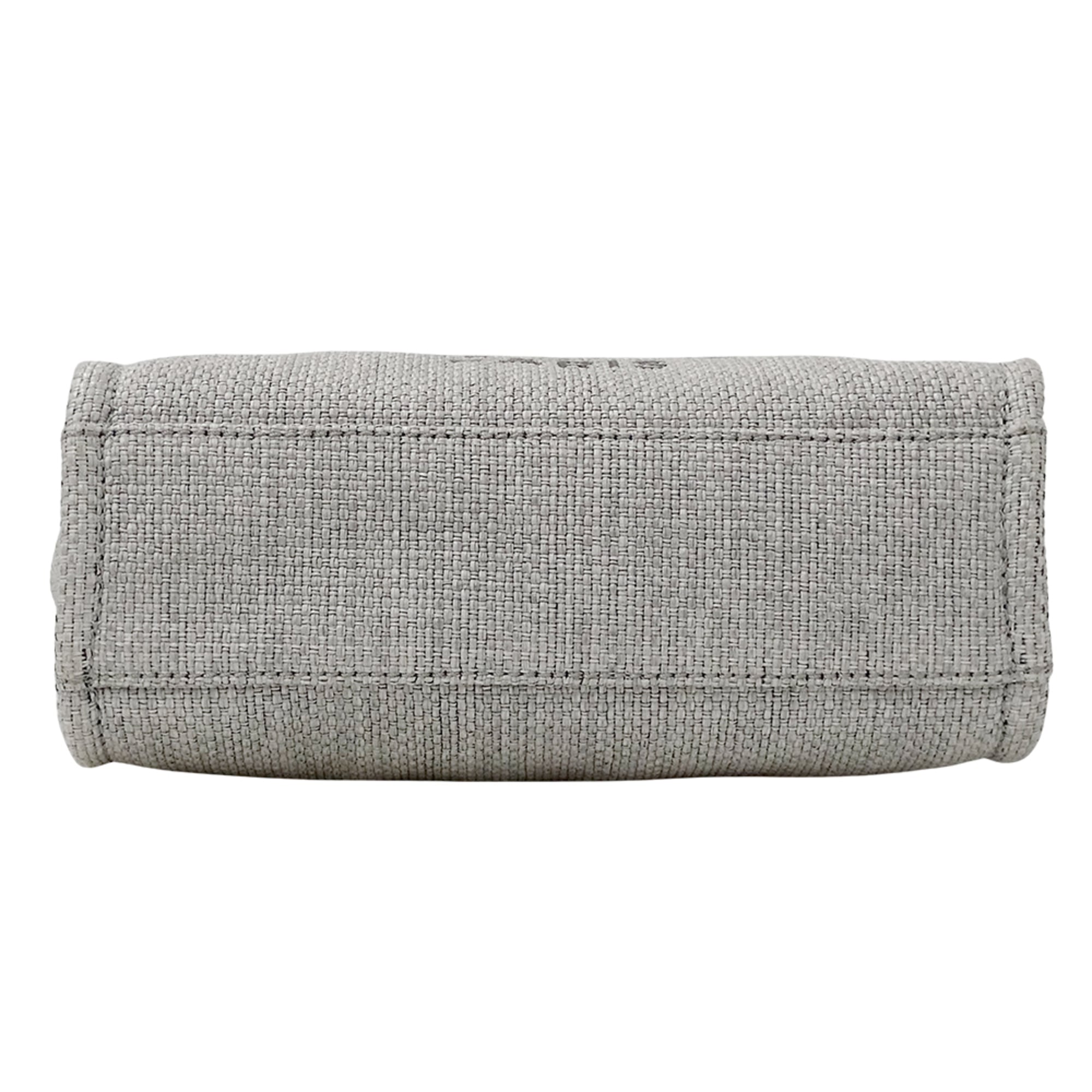 Chanel Gray Raffia Handbag Tote Bag (Pre-Owned)