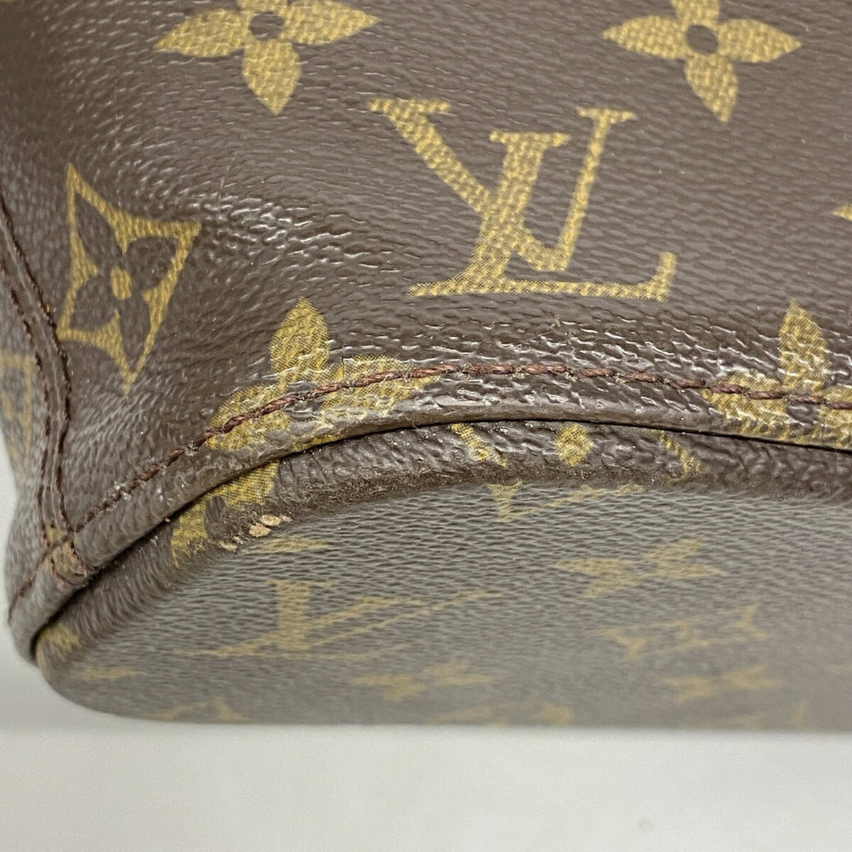 Louis Vuitton Brown Handbag (Pre-Owned)