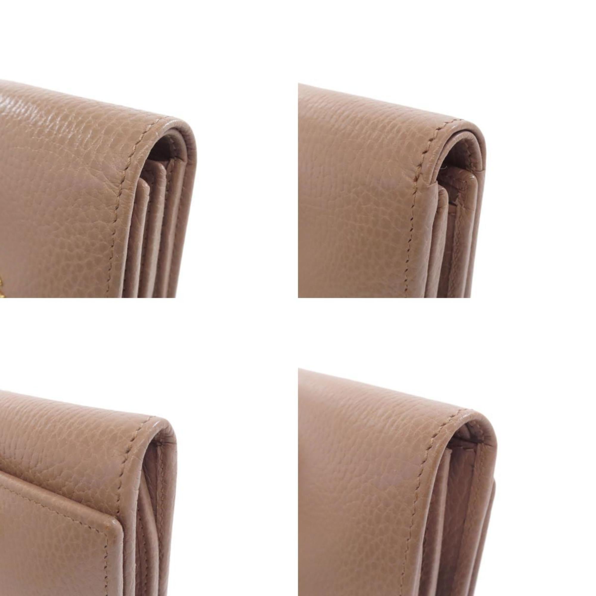 Gucci Beige Leather Wallet (Bi-Fold) (Pre-Owned)
