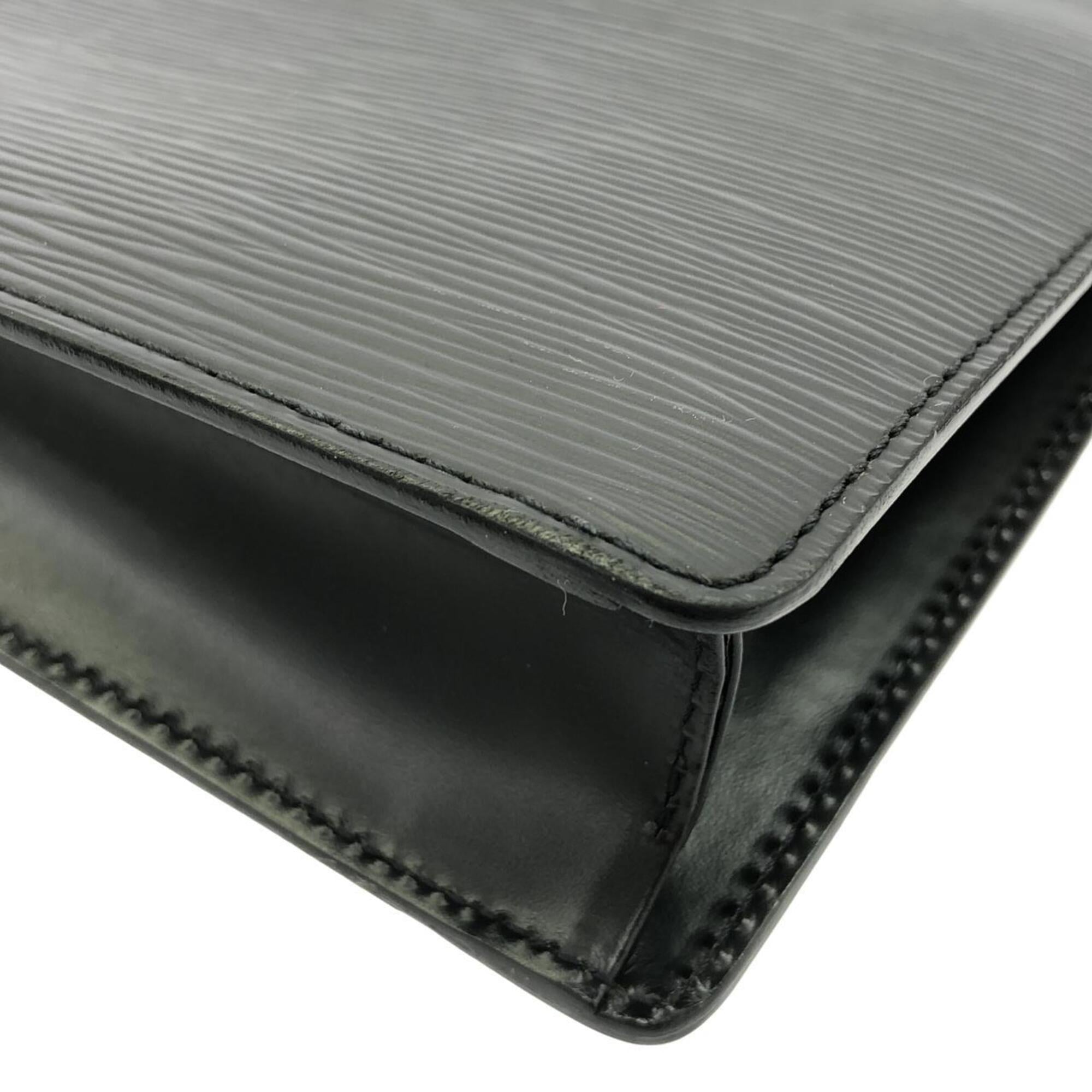 Louis Vuitton Black Leather Pochette (Pre-Owned)