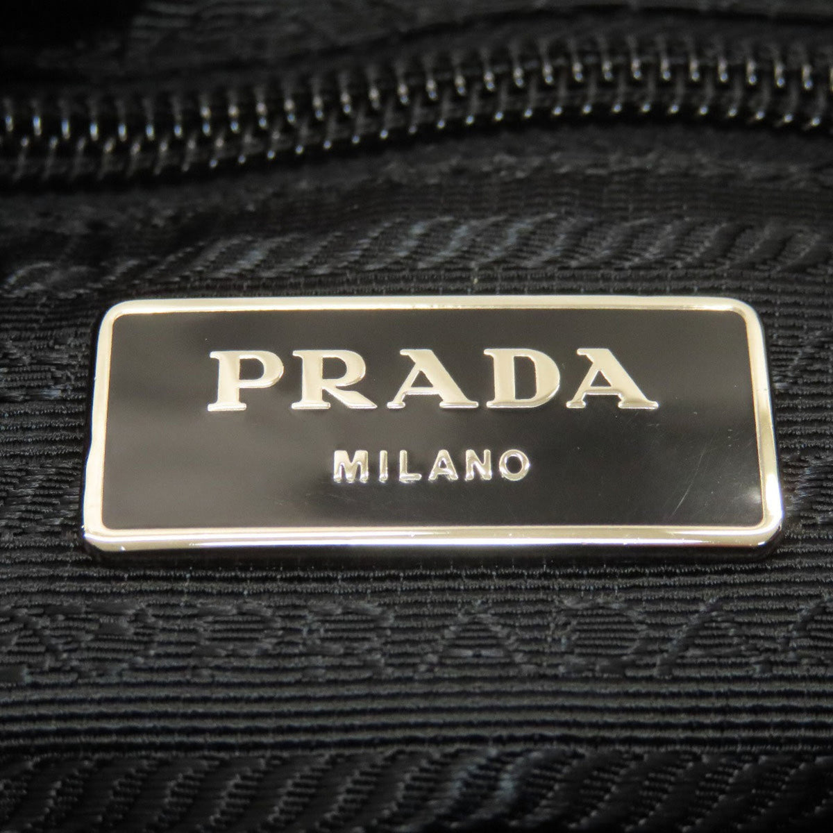 Prada Beige Navy Red Color Canvas Shoulder Bag (Pre-Owned)