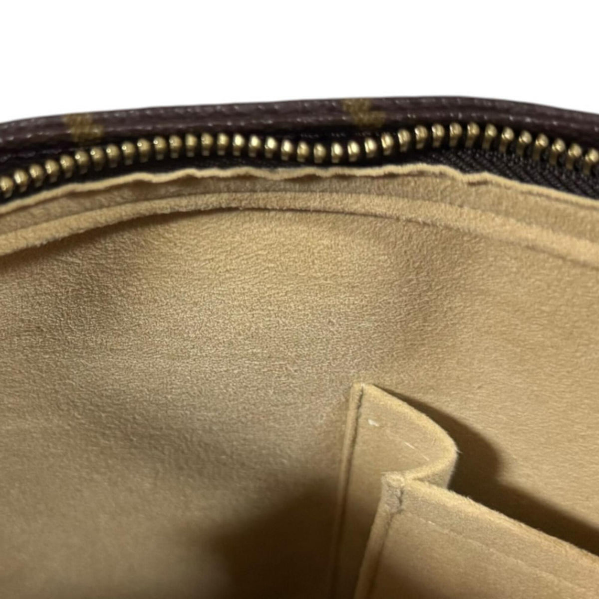 Louis Vuitton Brown Monogram Canvas Shoulder Bag (Pre-Owned)