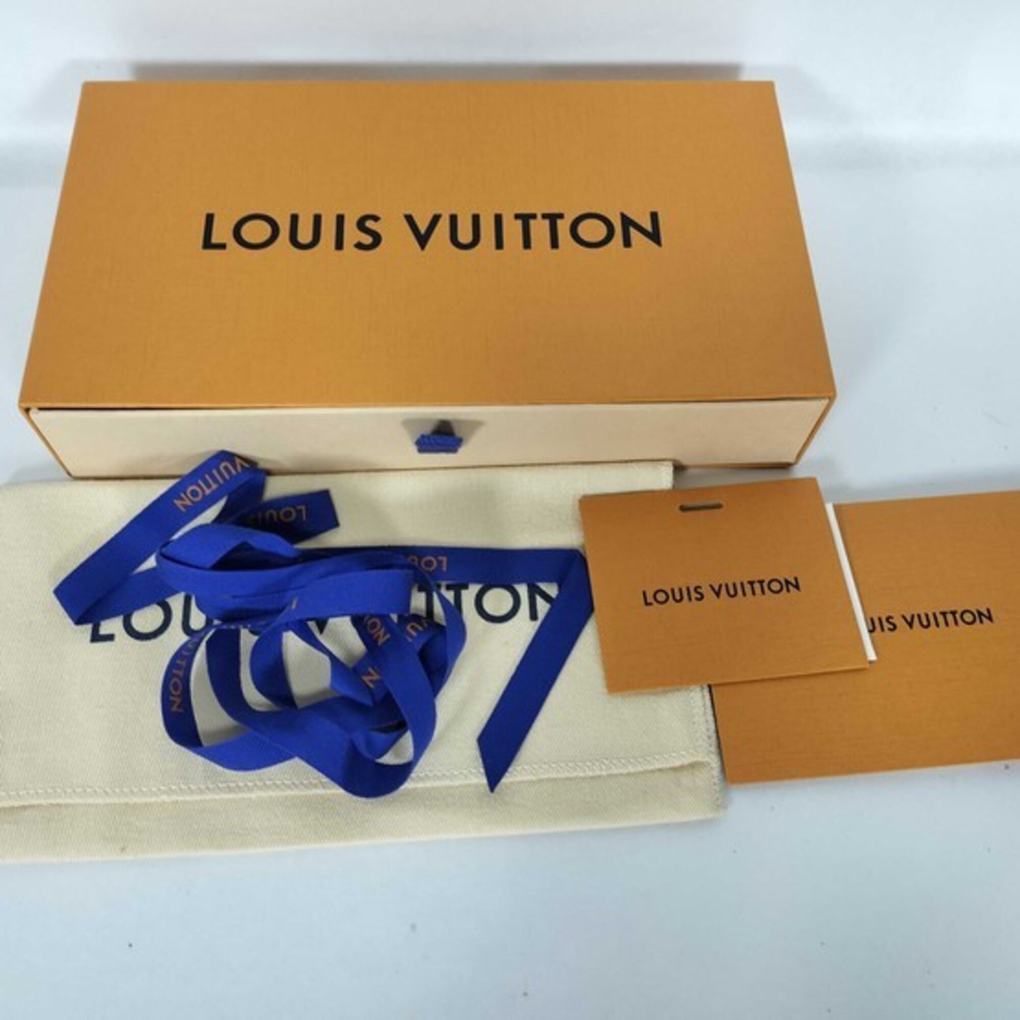 Louis Vuitton Black Leather Long Wallet (Bi-Fold) (Pre-Owned)