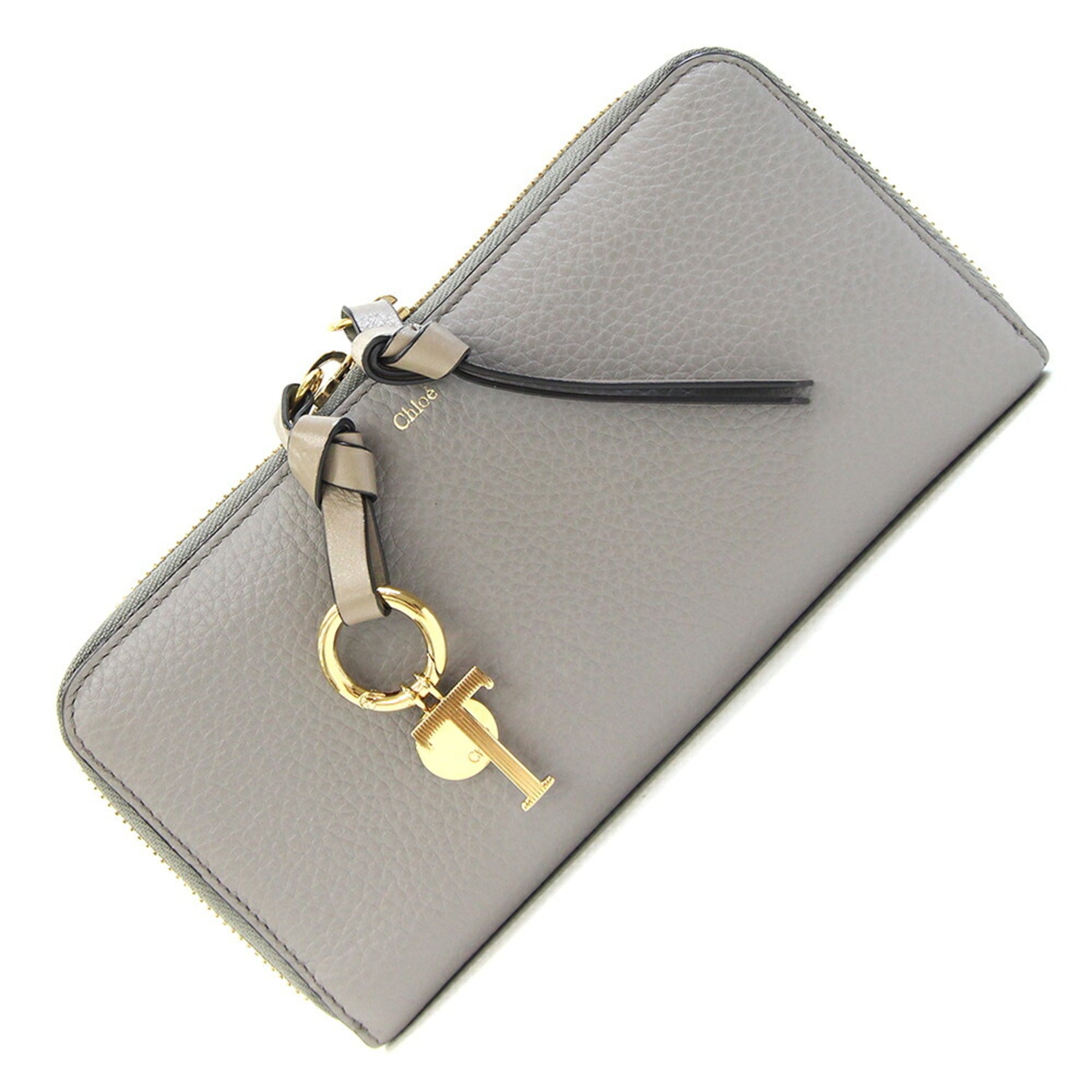 Chloé