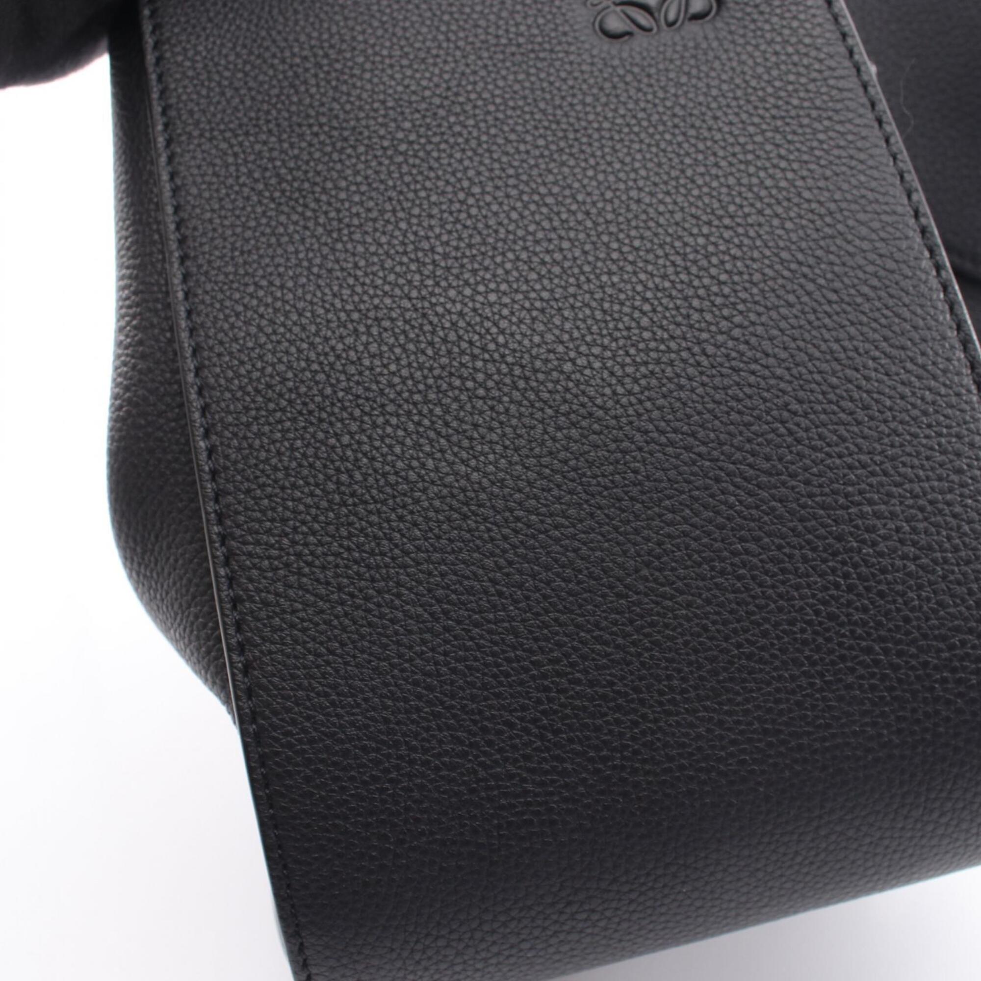 Loewe Black Navy Leather Handbag (Pre-Owned)