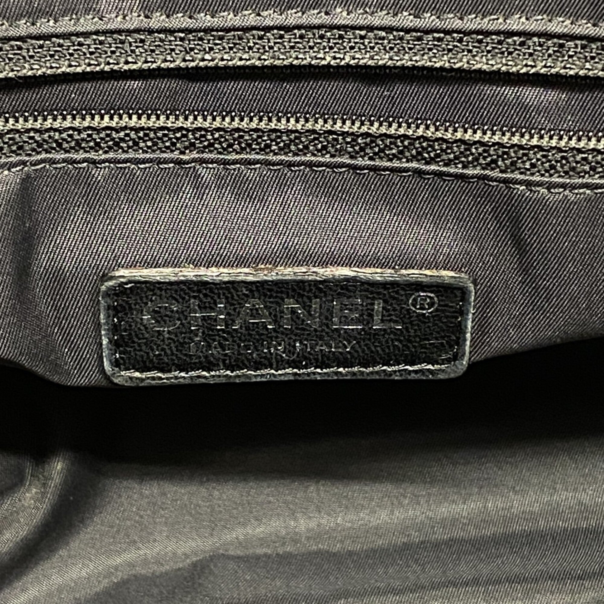 Chanel Black Canvas Tote Bag (Pre-Owned)