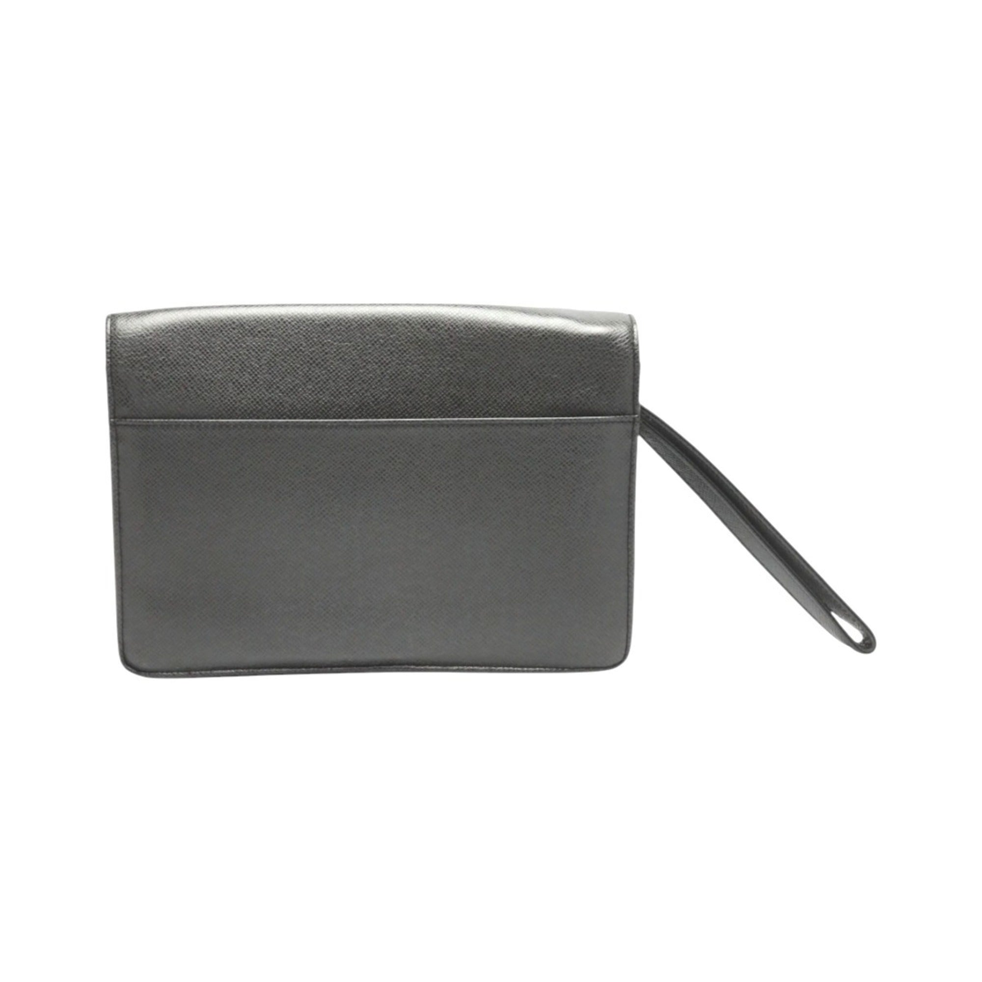 Louis Vuitton Taiga Black Taiga Leather Clutch Bag (Pre-Owned)