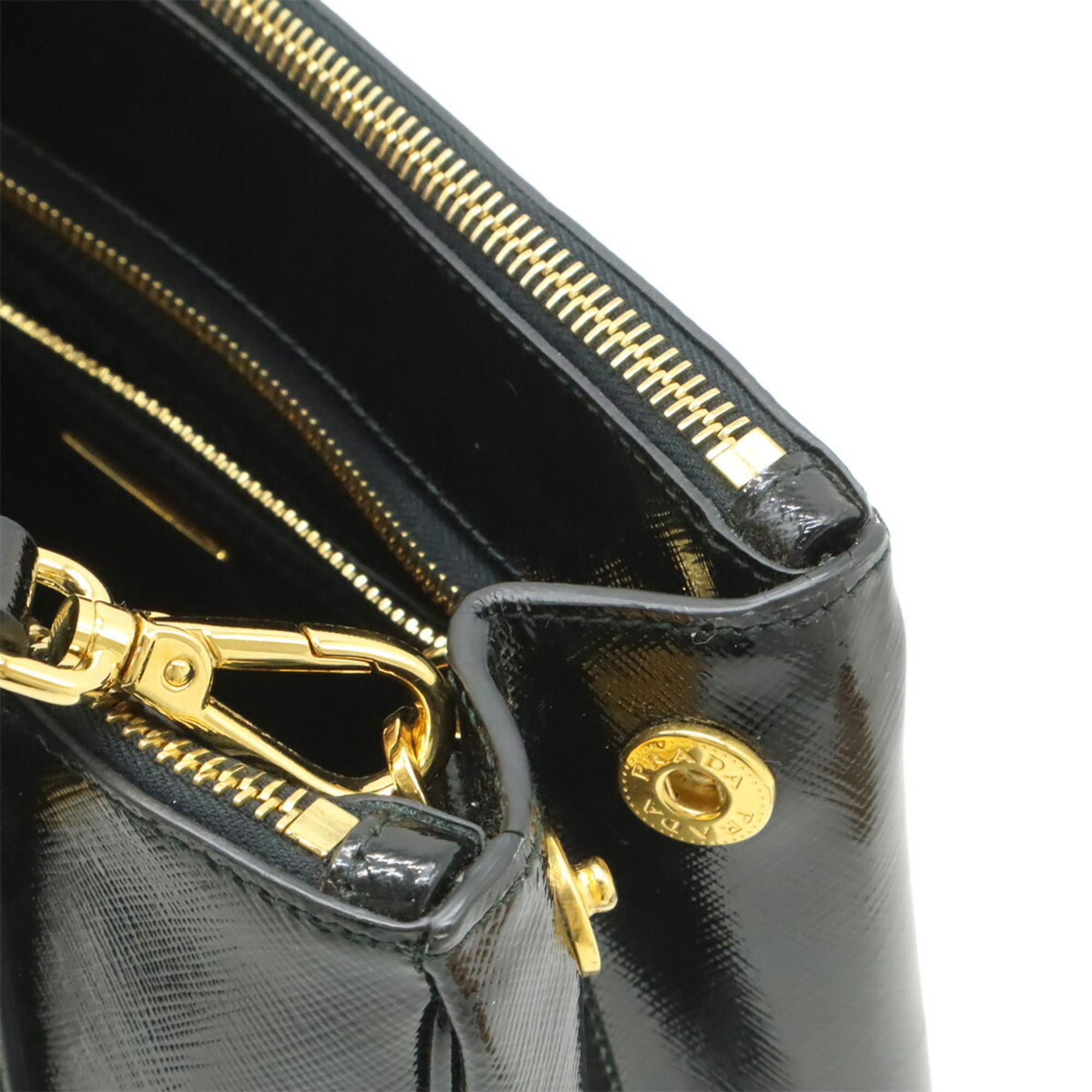 Prada Black Nero Patent Leather Handbag Shoulder Bag (Pre-Owned)