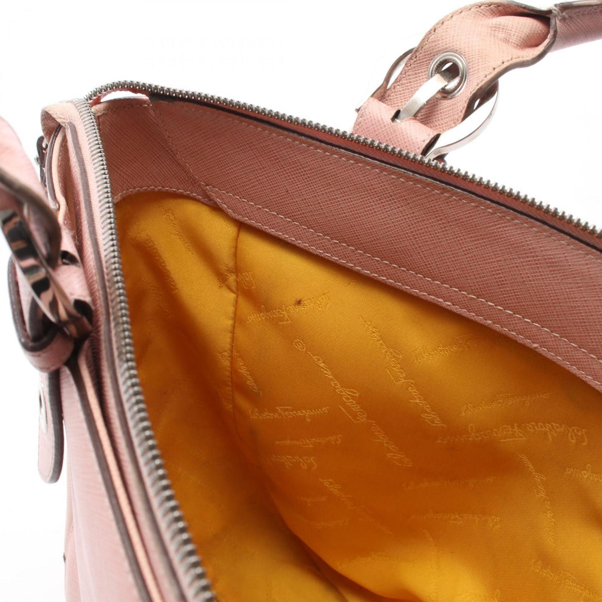 Salvatore Ferragamo Pink Leather Handbag (Pre-Owned)