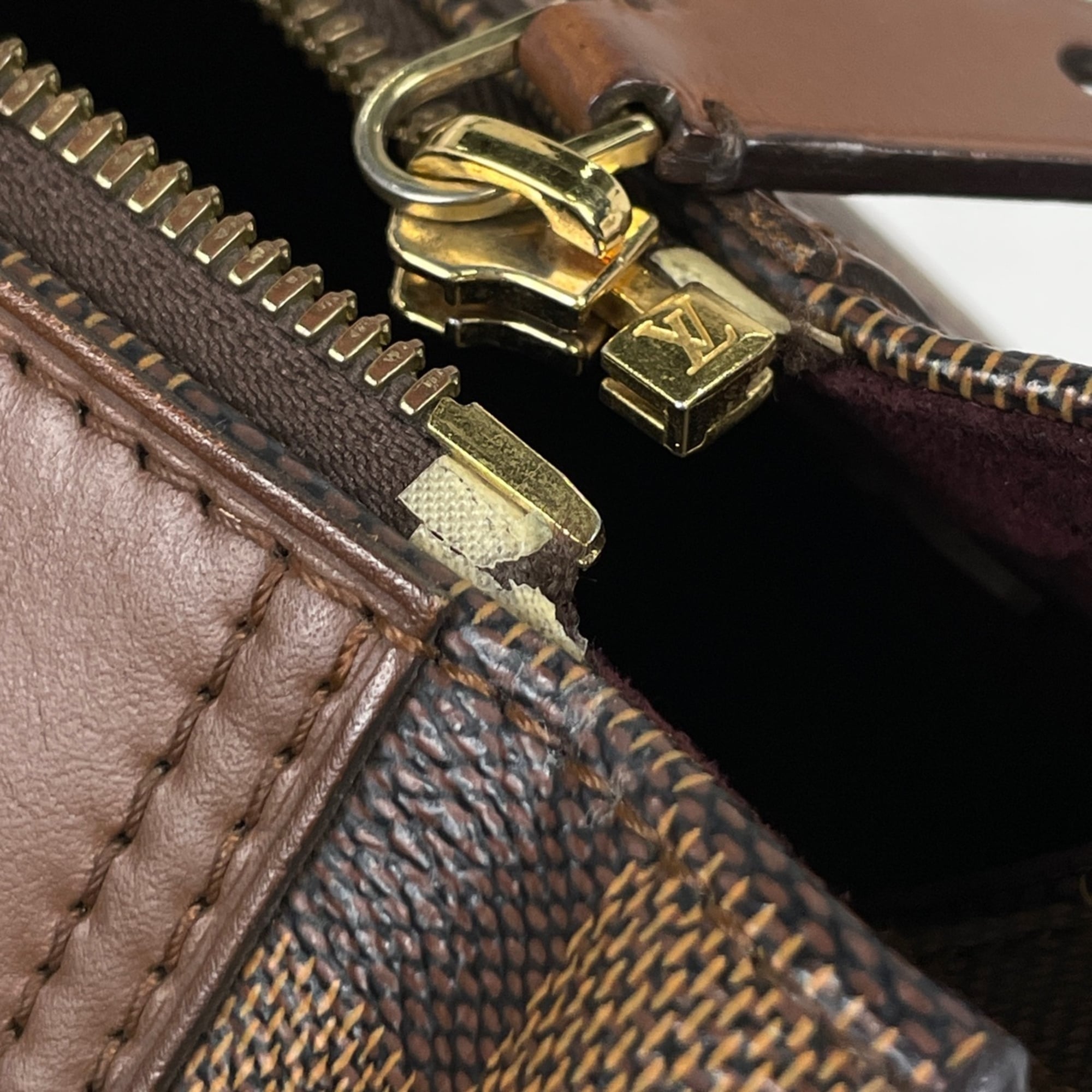 Louis Vuitton Damier Brown Damier Canvas Handbag (Pre-Owned)