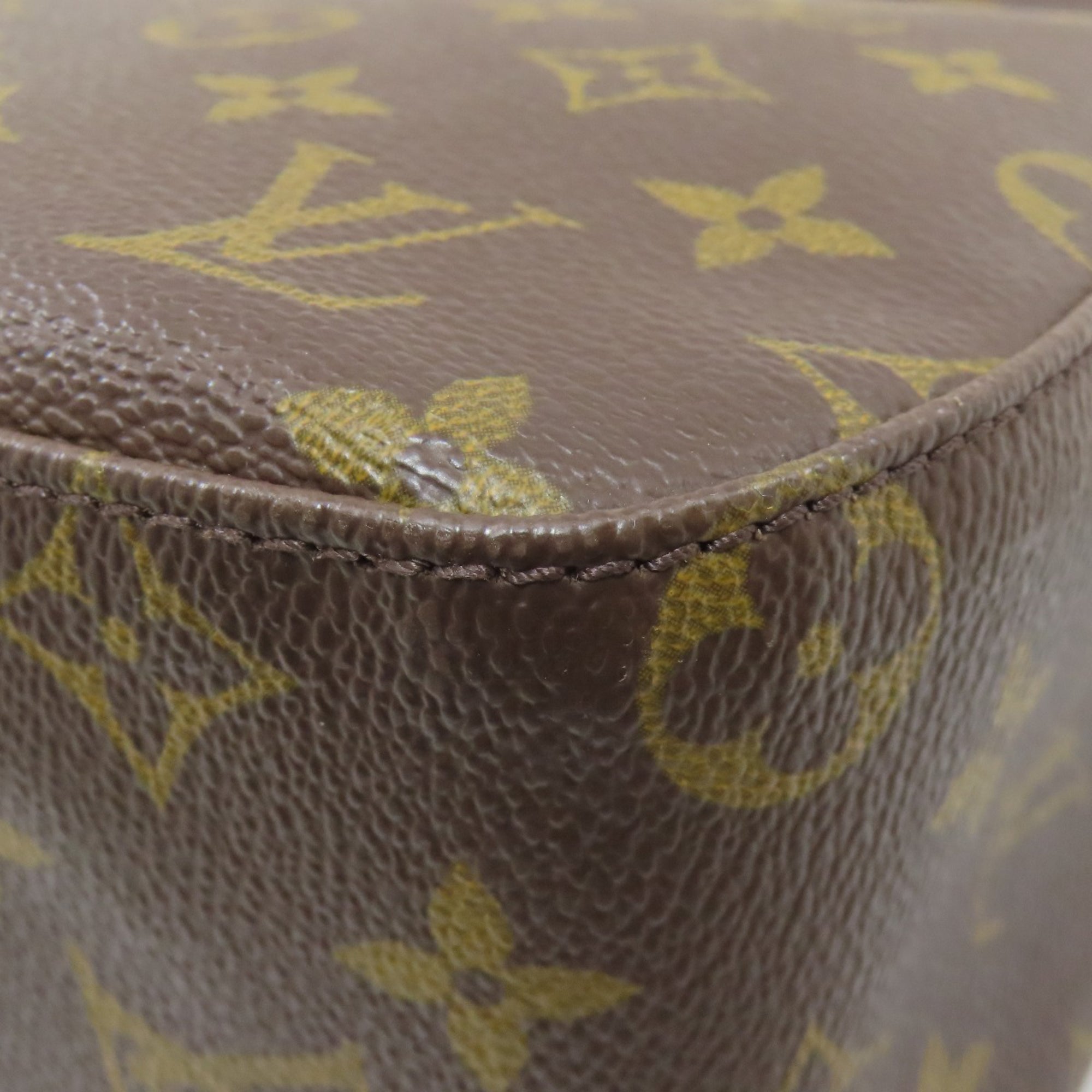 Louis Vuitton Monogram Monogram Shoulder Bag (Pre-Owned)