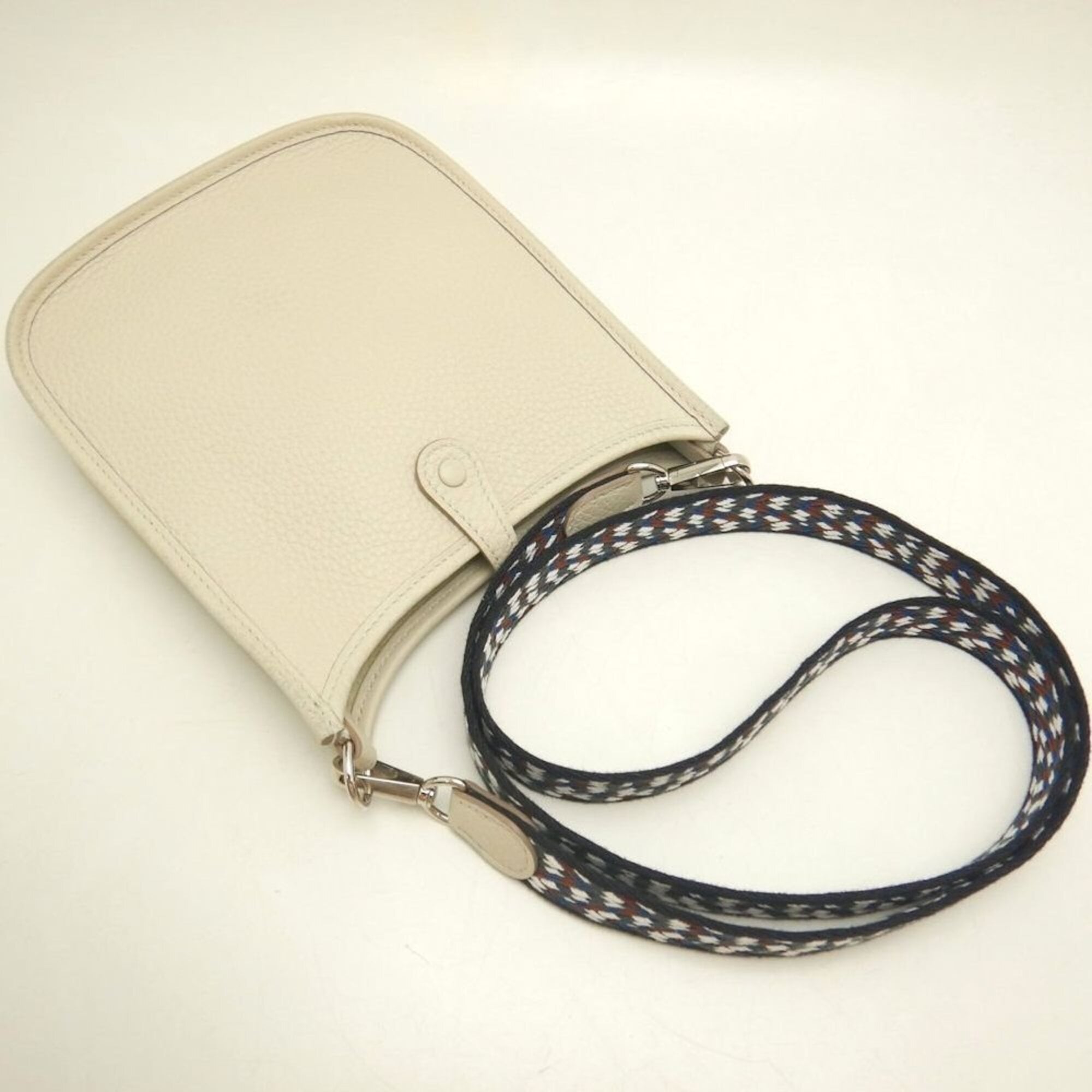 Hermes Silver Taurillon Clemence Leather Shoulder Bag (Pre-Owned)